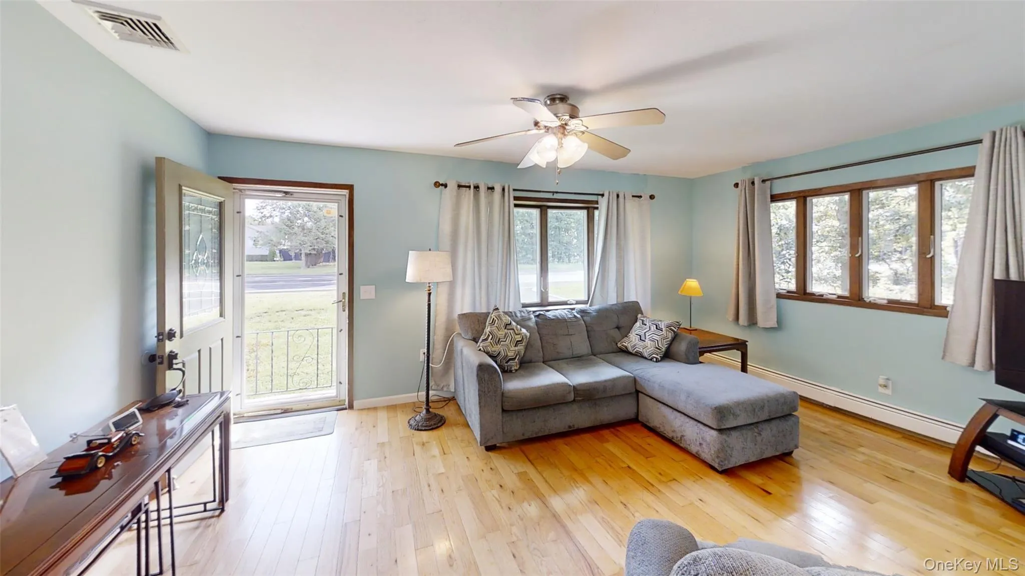 79 Yaphank Avenue, Brookhaven, NY, 3 Bedrooms Bedrooms, 5 Rooms Rooms,1 BathroomBathrooms,Residential,For Rent,Yaphank,0,1046348 79 Yaphank Avenue, Brookhaven, NY, 3 Bedrooms Bedrooms, 5 Rooms Rooms,1 BathroomBathrooms,Residential,For Rent,Yaphank,0,1046348