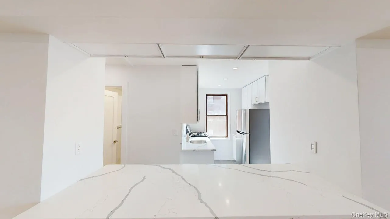 678 Warburton Avenue, Yonkers, NY, 2 Bedrooms Bedrooms, 4 Rooms Rooms,1 BathroomBathrooms,Residential,For Rent,Warburton,0,1046351 678 Warburton Avenue, Yonkers, NY, 2 Bedrooms Bedrooms, 4 Rooms Rooms,1 BathroomBathrooms,Residential,For Rent,Warburton,0,1046351