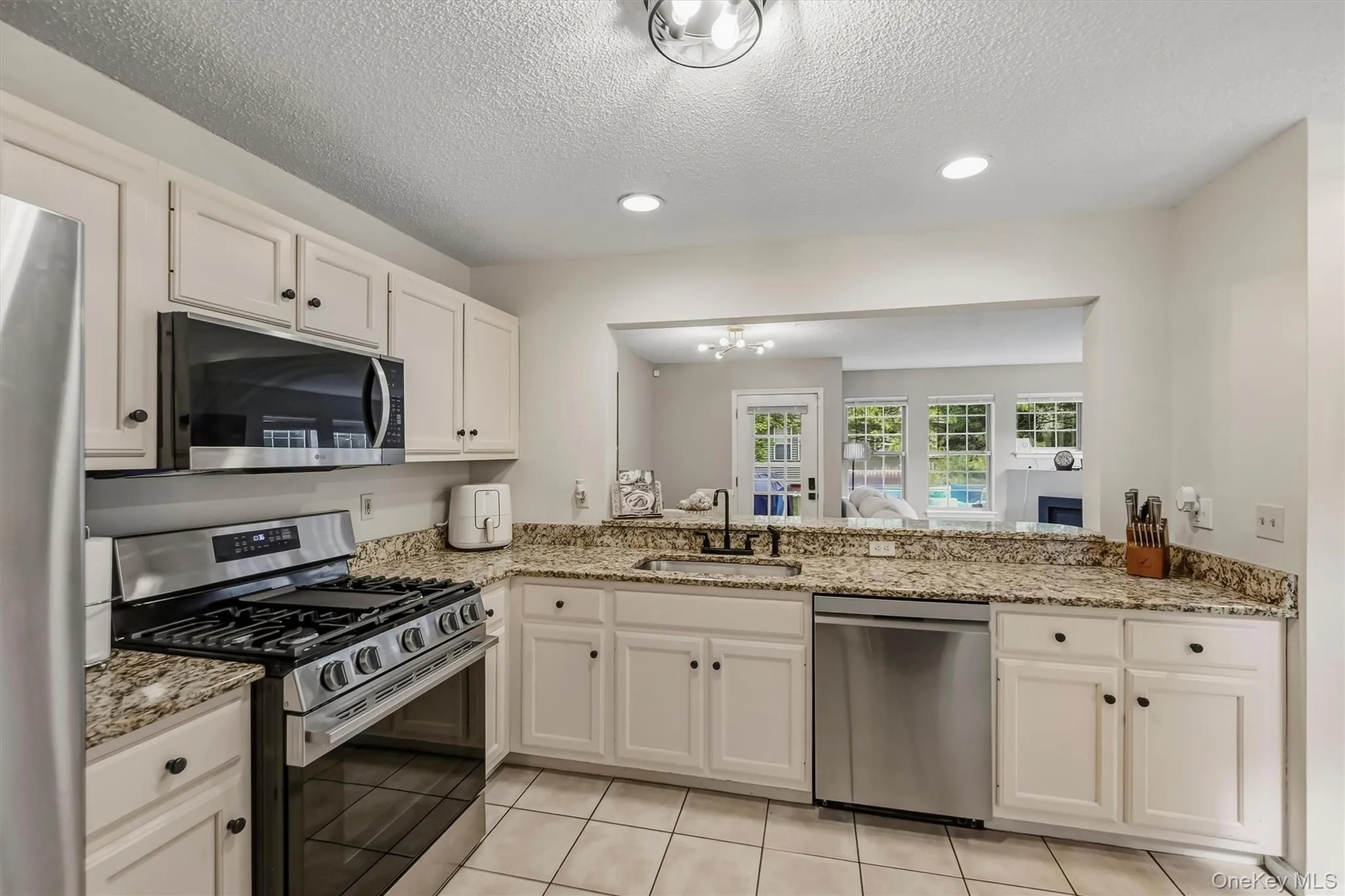246 Crestwood Court, Fishkill, NY, 2 Bedrooms Bedrooms, 5 Rooms Rooms,1 BathroomBathrooms,Residential,For Rent,Crestwood,0,1046364 246 Crestwood Court, Fishkill, NY, 2 Bedrooms Bedrooms, 5 Rooms Rooms,1 BathroomBathrooms,Residential,For Rent,Crestwood,0,1046364