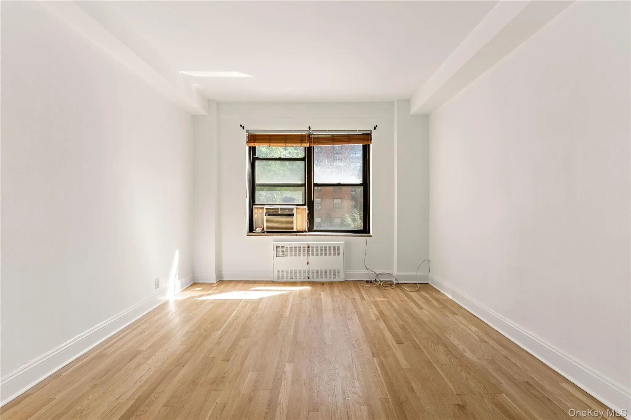 99-40 63 Road, New York, NY, 2 Bedrooms Bedrooms, 4 Rooms Rooms,1 BathroomBathrooms,Residential,For Rent,63,0,1046365 99-40 63 Road, New York, NY, 2 Bedrooms Bedrooms, 4 Rooms Rooms,1 BathroomBathrooms,Residential,For Rent,63,0,1046365