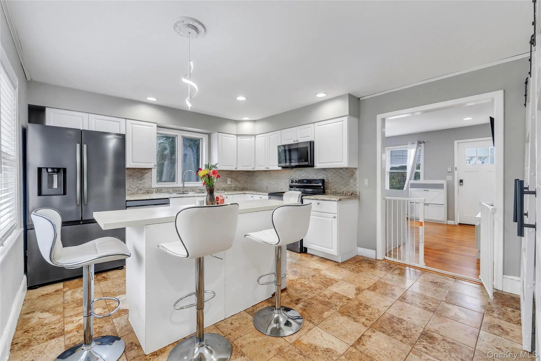 23 Hemlock Drive, Brookhaven, NY, 3 Bedrooms Bedrooms, 5 Rooms Rooms,2 BathroomsBathrooms,Residential,For Rent,Hemlock,0,1046366 23 Hemlock Drive, Brookhaven, NY, 3 Bedrooms Bedrooms, 5 Rooms Rooms,2 BathroomsBathrooms,Residential,For Rent,Hemlock,0,1046366