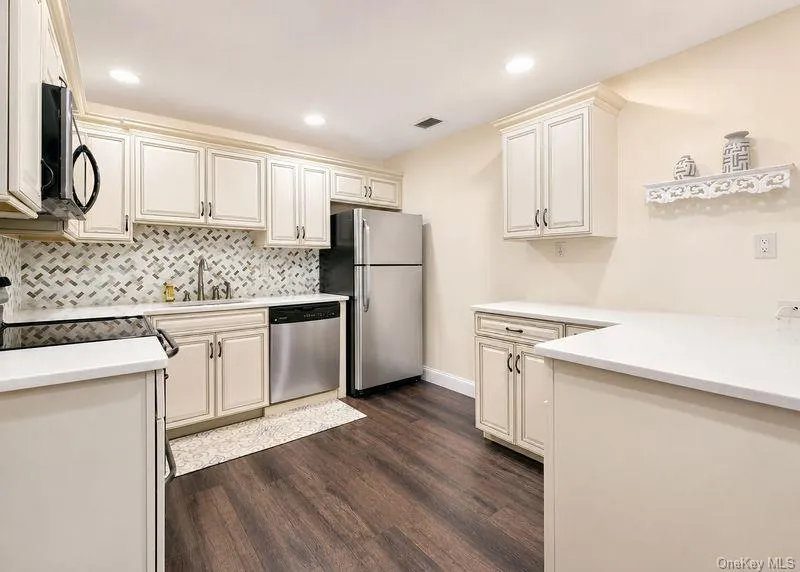 188 Birchwood Road, Brookhaven, NY, 2 Bedrooms Bedrooms, 5 Rooms Rooms,2 BathroomsBathrooms,Residential,For Rent,Birchwood,0,1046369 188 Birchwood Road, Brookhaven, NY, 2 Bedrooms Bedrooms, 5 Rooms Rooms,2 BathroomsBathrooms,Residential,For Rent,Birchwood,0,1046369