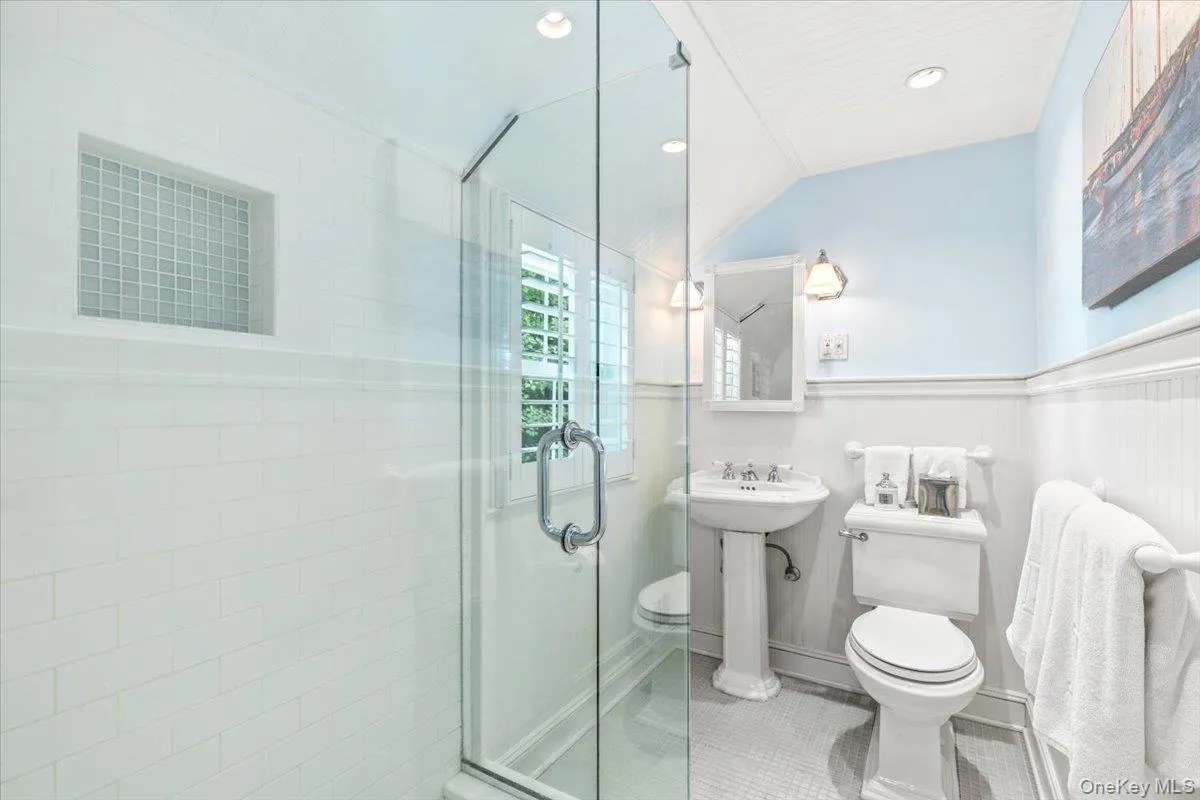 128 RALPH Avenue, White Plains, NY, 4 Bedrooms Bedrooms, 8 Rooms Rooms,2 BathroomsBathrooms,Residential,For Rent,RALPH,0,1046373 128 RALPH Avenue, White Plains, NY, 4 Bedrooms Bedrooms, 8 Rooms Rooms,2 BathroomsBathrooms,Residential,For Rent,RALPH,0,1046373