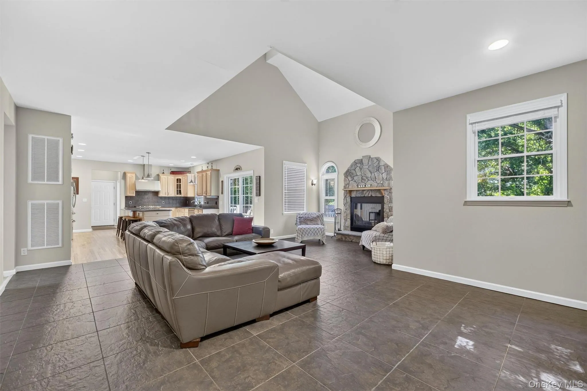 41 Lindy Drive, Carmel, NY, 5 Bedrooms Bedrooms, 9 Rooms Rooms,3 BathroomsBathrooms,Residential,For Rent,Lindy,0,1046376 41 Lindy Drive, Carmel, NY, 5 Bedrooms Bedrooms, 9 Rooms Rooms,3 BathroomsBathrooms,Residential,For Rent,Lindy,0,1046376