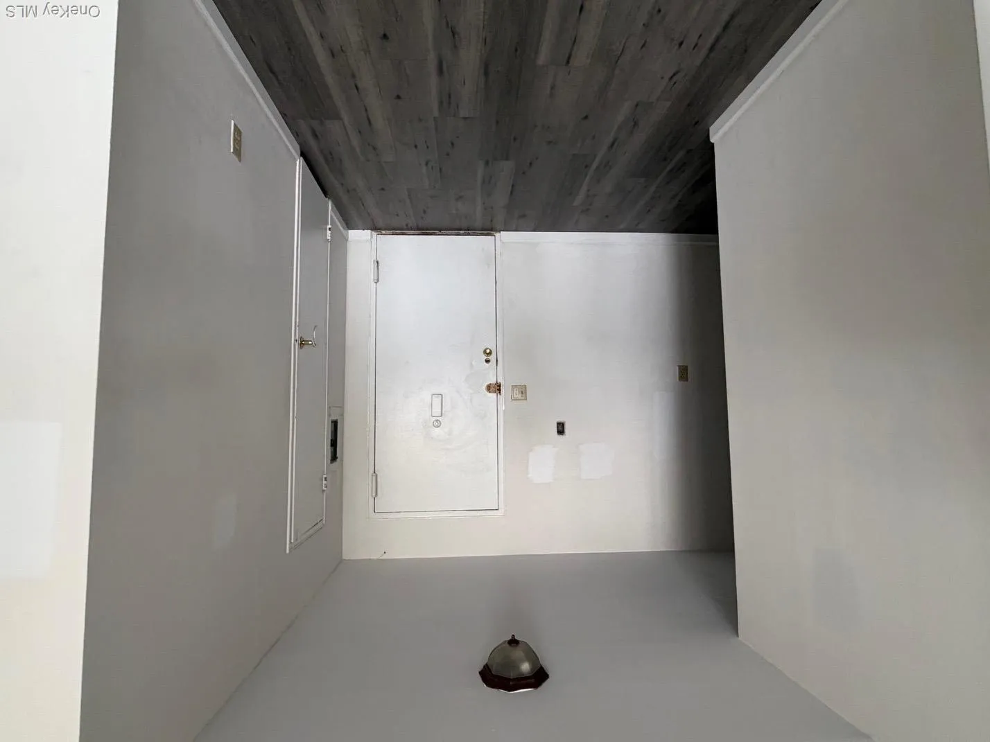 740 Broadway, Long Beach, NY, 1 Room Rooms,1 BathroomBathrooms,Residential Lease,For Rent,Broadway,0,1046385 740 Broadway, Long Beach, NY, 1 Room Rooms,1 BathroomBathrooms,Residential Lease,For Rent,Broadway,0,1046385