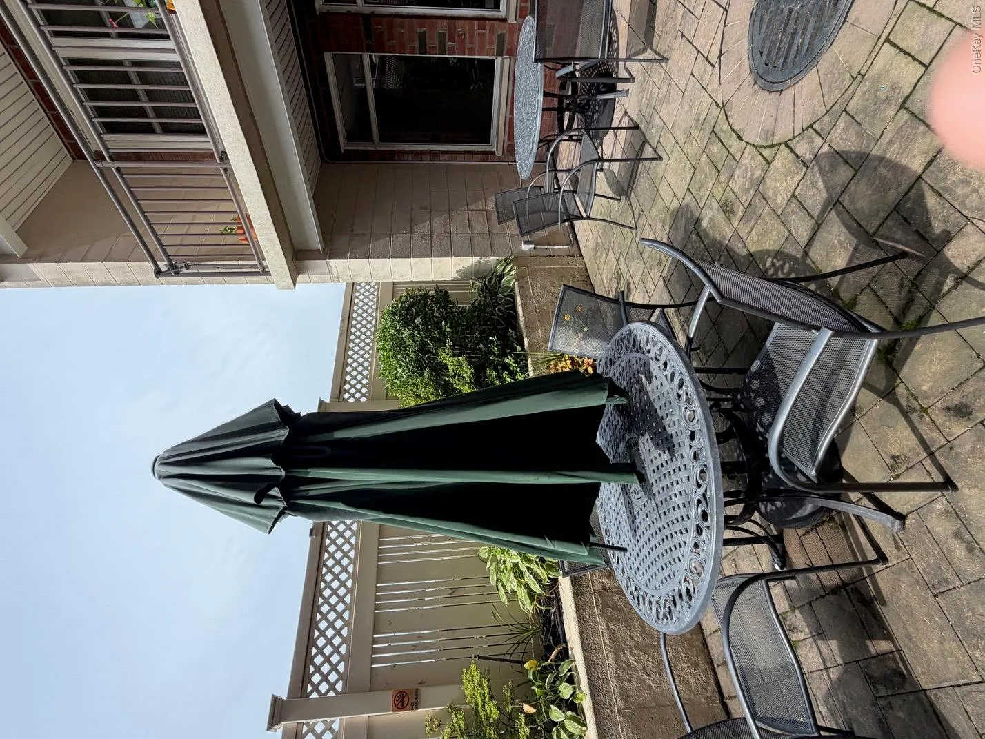 740 Broadway, Long Beach, NY, 1 Room Rooms,1 BathroomBathrooms,Residential Lease,For Rent,Broadway,0,1046385 740 Broadway, Long Beach, NY, 1 Room Rooms,1 BathroomBathrooms,Residential Lease,For Rent,Broadway,0,1046385