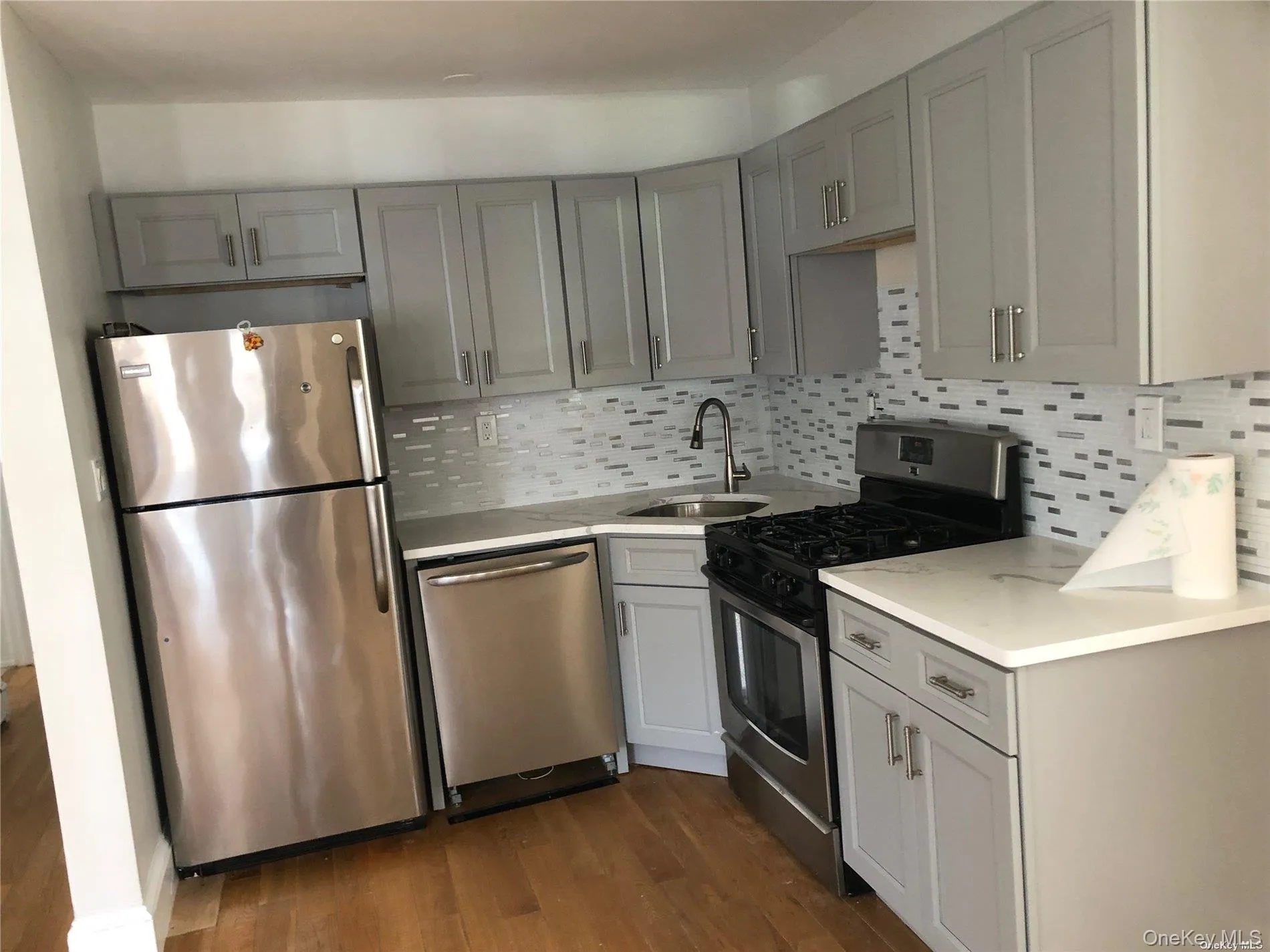 147 Walnut Street, Long Beach, NY, 2 Bedrooms Bedrooms, 5 Rooms Rooms,1 BathroomBathrooms,Residential Lease,For Rent,Walnut,0,1046386 147 Walnut Street, Long Beach, NY, 2 Bedrooms Bedrooms, 5 Rooms Rooms,1 BathroomBathrooms,Residential Lease,For Rent,Walnut,0,1046386