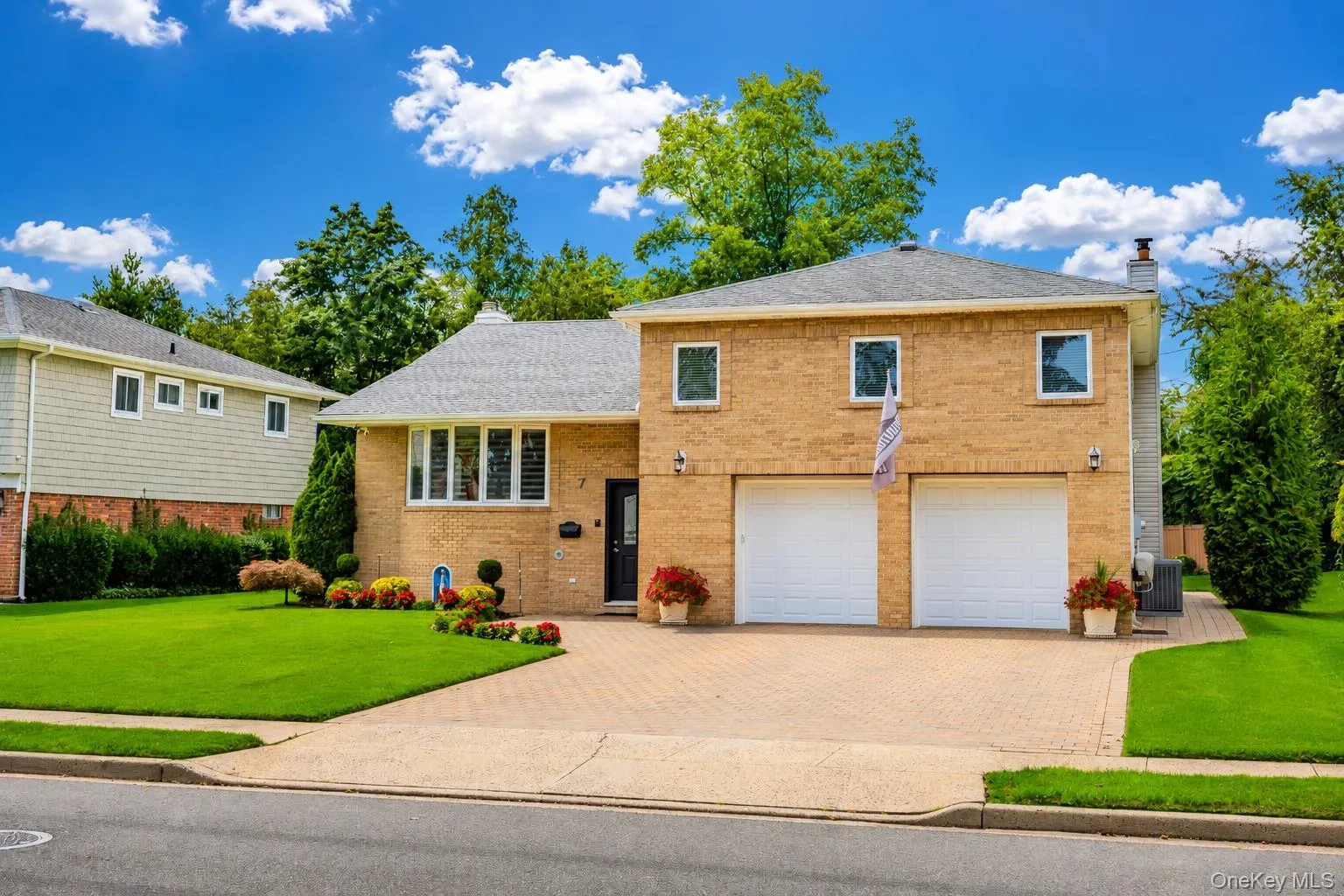 7 Monterey Drive, North Hempstead, NY, 4 Bedrooms Bedrooms, 8 Rooms Rooms,3 BathroomsBathrooms,Residential,For Rent,Monterey,0,1046387 7 Monterey Drive, North Hempstead, NY, 4 Bedrooms Bedrooms, 8 Rooms Rooms,3 BathroomsBathrooms,Residential,For Rent,Monterey,0,1046387