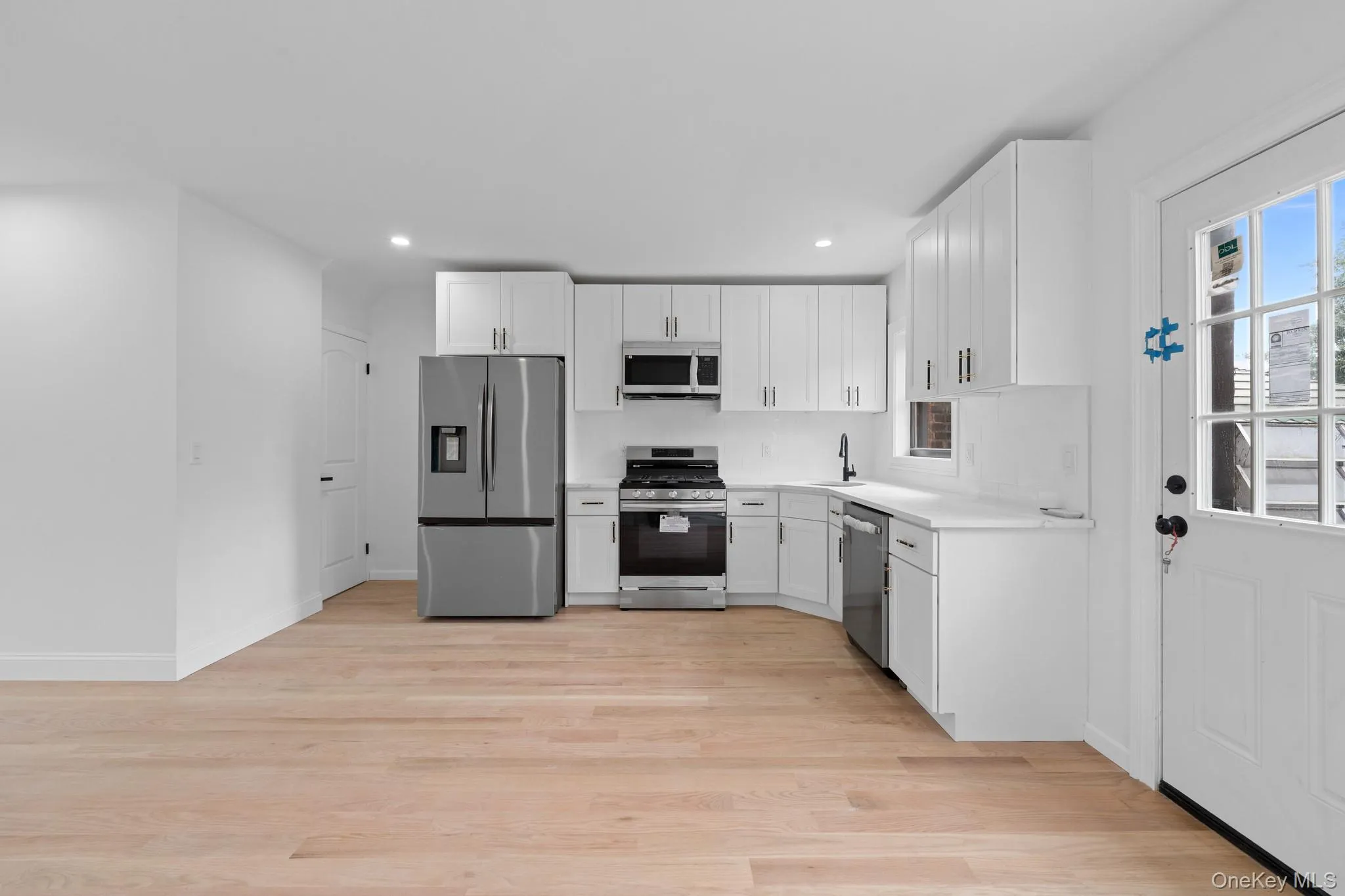 11464 204th Street, New York, NY, 3 Bedrooms Bedrooms, 12 Rooms Rooms,2 BathroomsBathrooms,Residential,For Rent,204th,0,1046391 11464 204th Street, New York, NY, 3 Bedrooms Bedrooms, 12 Rooms Rooms,2 BathroomsBathrooms,Residential,For Rent,204th,0,1046391