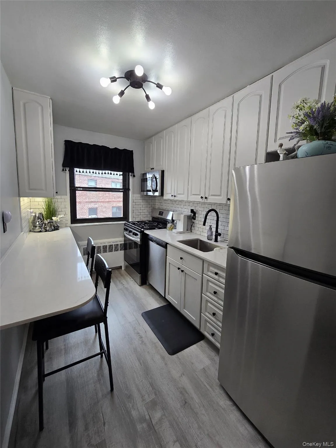 81-48 156th Ave, New York, NY, 3 Bedrooms Bedrooms, 6 Rooms Rooms,1 BathroomBathrooms,Residential,For Rent,156th Ave,0,1046392 81-48 156th Ave, New York, NY, 3 Bedrooms Bedrooms, 6 Rooms Rooms,1 BathroomBathrooms,Residential,For Rent,156th Ave,0,1046392