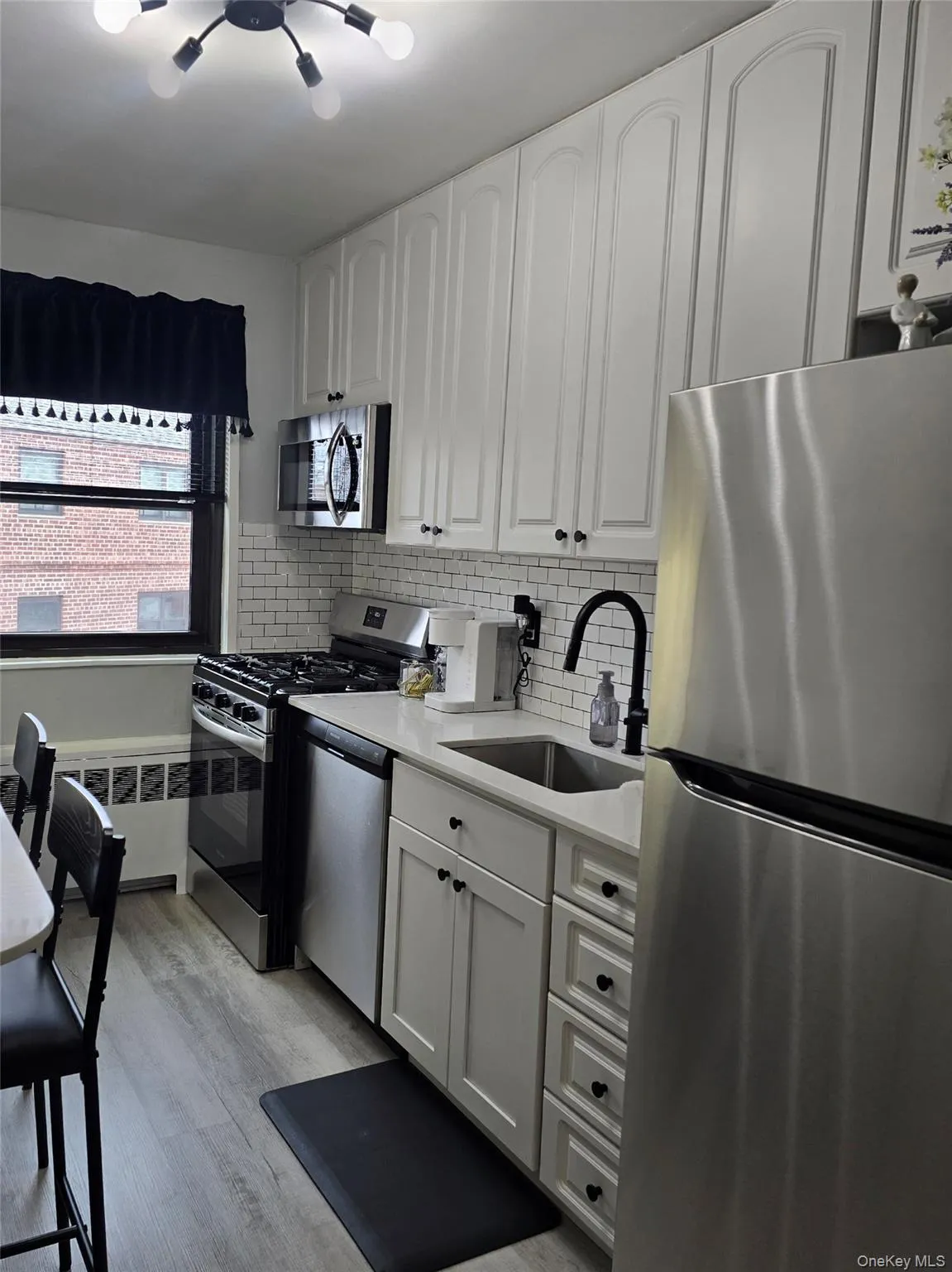 81-48 156th Ave, New York, NY, 3 Bedrooms Bedrooms, 6 Rooms Rooms,1 BathroomBathrooms,Residential,For Rent,156th Ave,0,1046392 81-48 156th Ave, New York, NY, 3 Bedrooms Bedrooms, 6 Rooms Rooms,1 BathroomBathrooms,Residential,For Rent,156th Ave,0,1046392