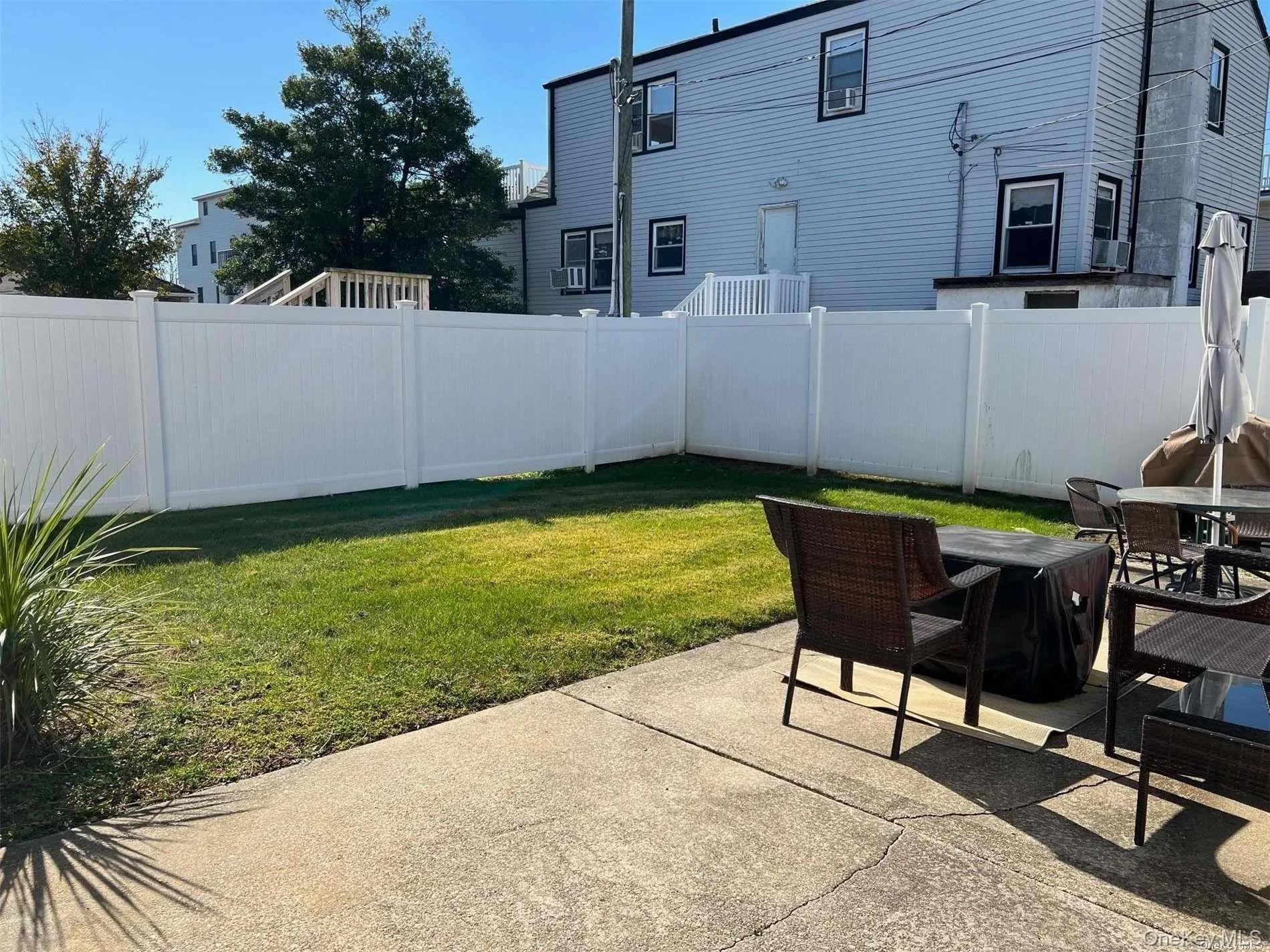 shared yard shared yard
