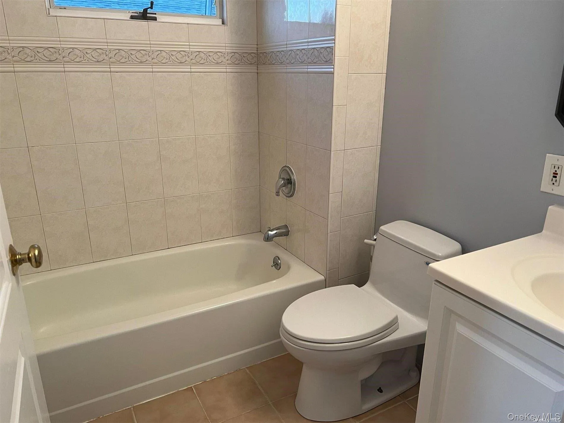 563 Neptune Boulevard, Long Beach, NY, 3 Bedrooms Bedrooms, 5 Rooms Rooms,2 BathroomsBathrooms,Residential Lease,For Rent,Neptune,0,1046393 563 Neptune Boulevard, Long Beach, NY, 3 Bedrooms Bedrooms, 5 Rooms Rooms,2 BathroomsBathrooms,Residential Lease,For Rent,Neptune,0,1046393