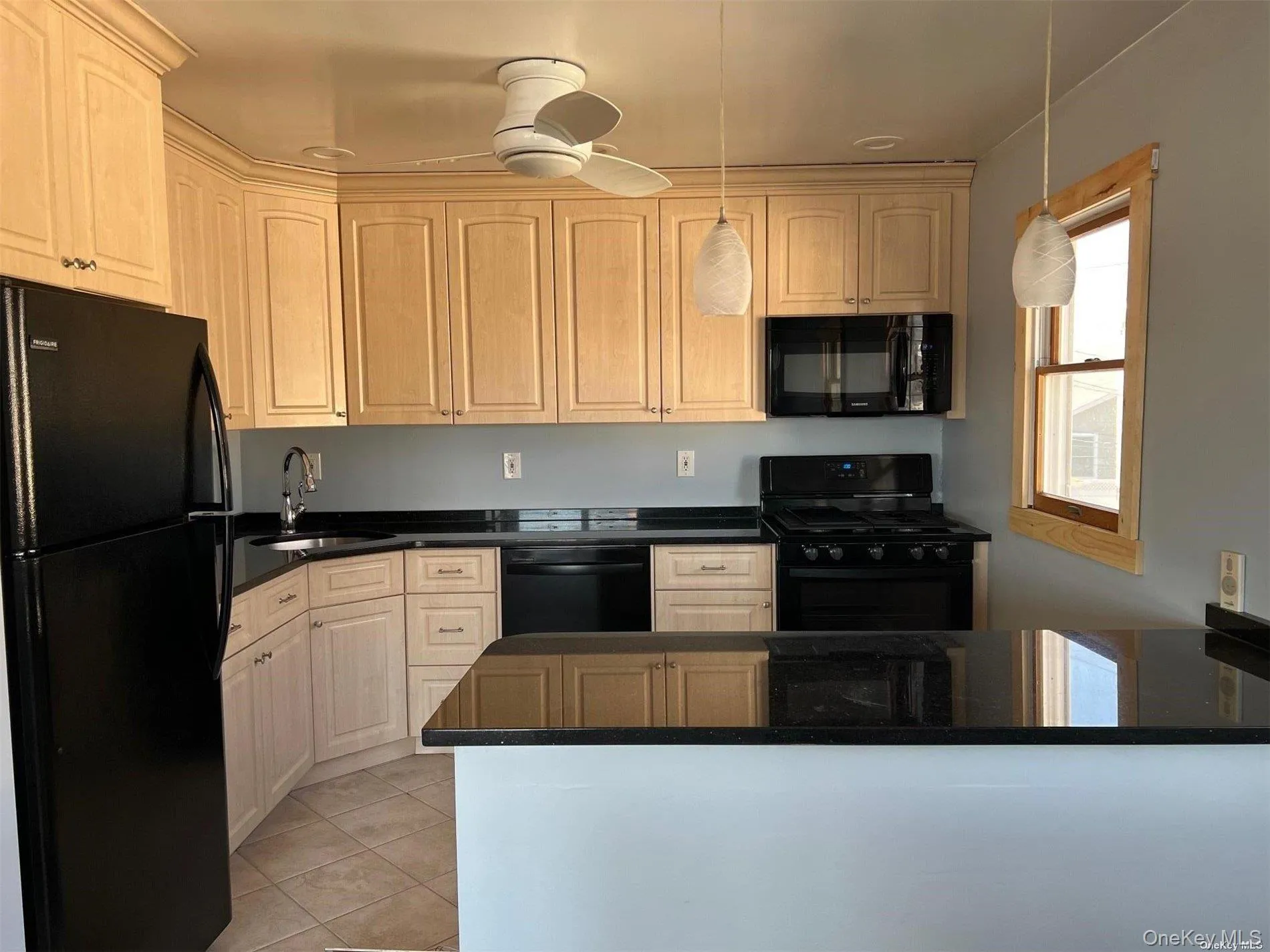563 Neptune Boulevard, Long Beach, NY, 3 Bedrooms Bedrooms, 5 Rooms Rooms,2 BathroomsBathrooms,Residential Lease,For Rent,Neptune,0,1046393 563 Neptune Boulevard, Long Beach, NY, 3 Bedrooms Bedrooms, 5 Rooms Rooms,2 BathroomsBathrooms,Residential Lease,For Rent,Neptune,0,1046393