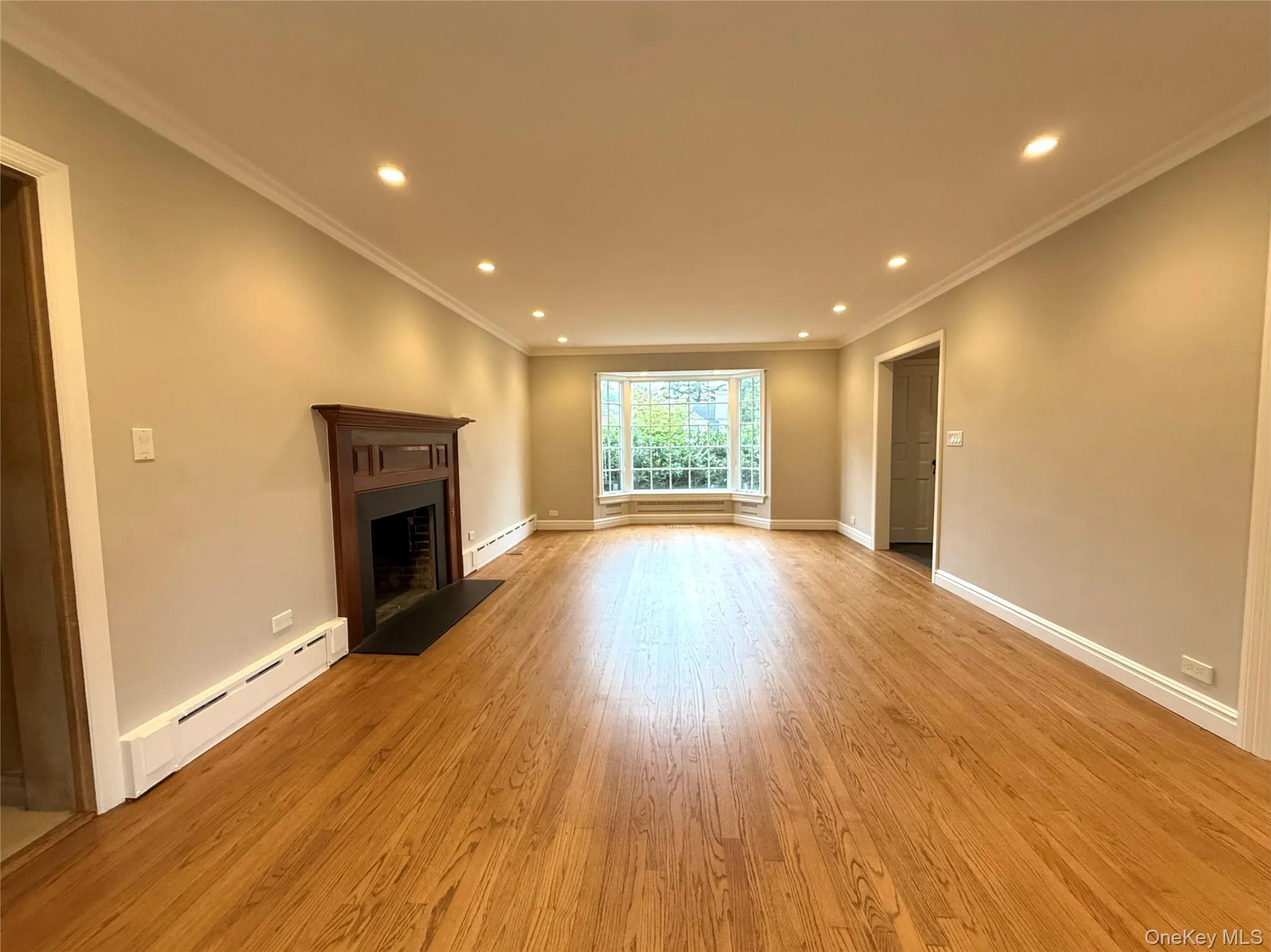 2 Saint Marks Place, Huntington, NY, 4 Bedroom Bedrooms, 8 Room Rooms,3 BathroomBathrooms,Residential Lease,For Rent,Saint Marks,0,1046398 2 Saint Marks Place, Huntington, NY, 4 Bedroom Bedrooms, 8 Room Rooms,3 BathroomBathrooms,Residential Lease,For Rent,Saint Marks,0,1046398
