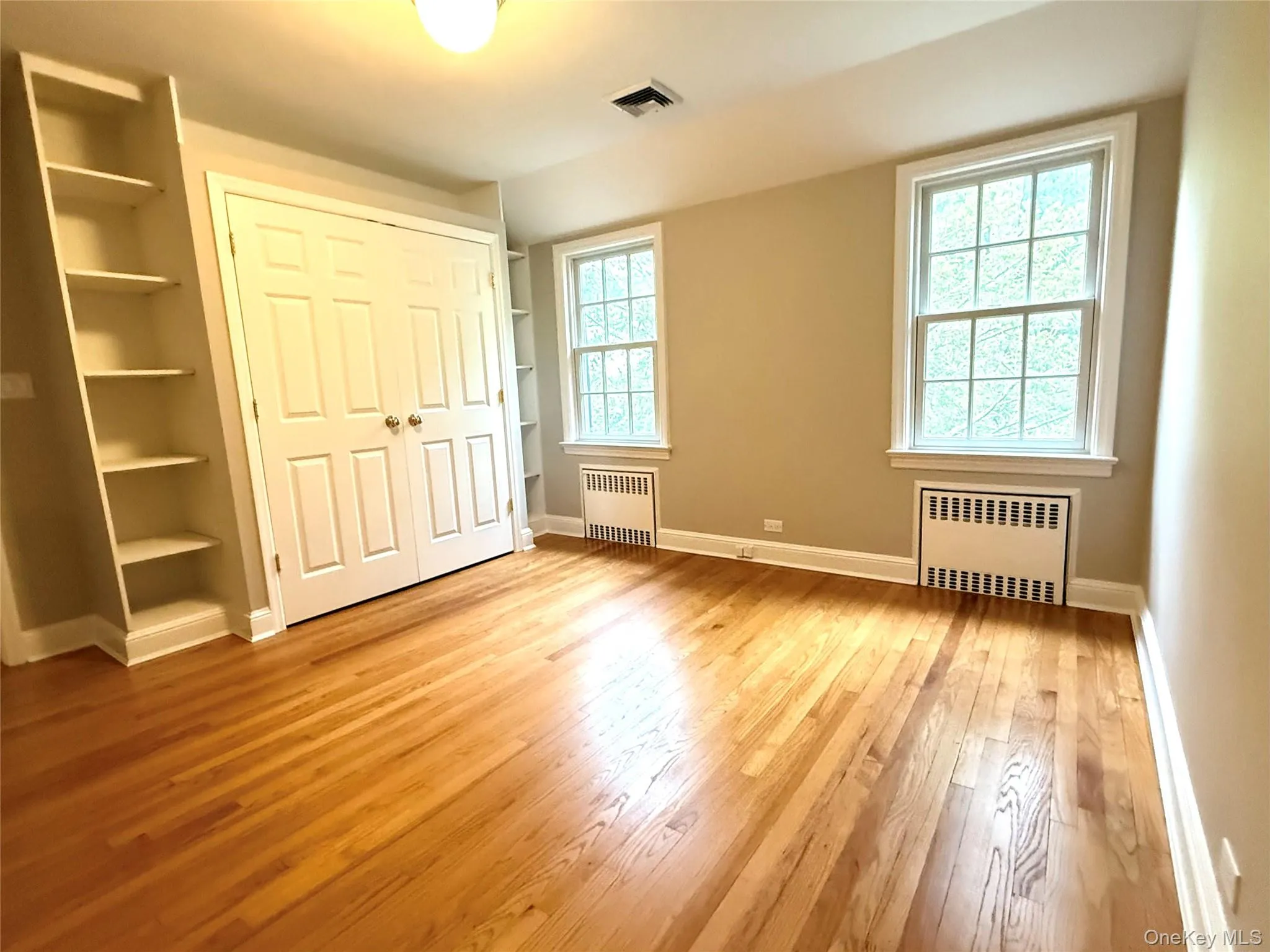 2 Saint Marks Place, Huntington, NY, 4 Bedroom Bedrooms, 8 Room Rooms,3 BathroomBathrooms,Residential Lease,For Rent,Saint Marks,0,1046398 2 Saint Marks Place, Huntington, NY, 4 Bedroom Bedrooms, 8 Room Rooms,3 BathroomBathrooms,Residential Lease,For Rent,Saint Marks,0,1046398