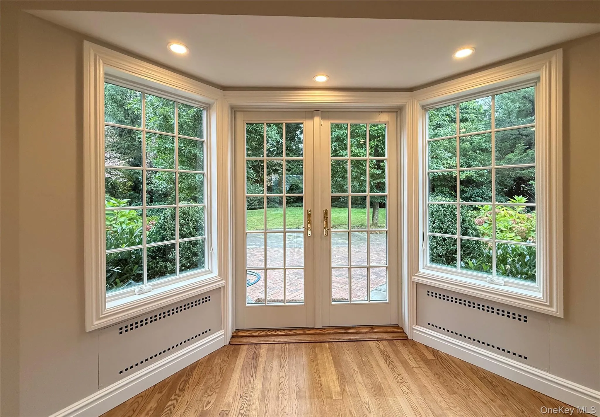 2 Saint Marks Place, Huntington, NY, 4 Bedroom Bedrooms, 8 Room Rooms,3 BathroomBathrooms,Residential Lease,For Rent,Saint Marks,0,1046398 2 Saint Marks Place, Huntington, NY, 4 Bedroom Bedrooms, 8 Room Rooms,3 BathroomBathrooms,Residential Lease,For Rent,Saint Marks,0,1046398