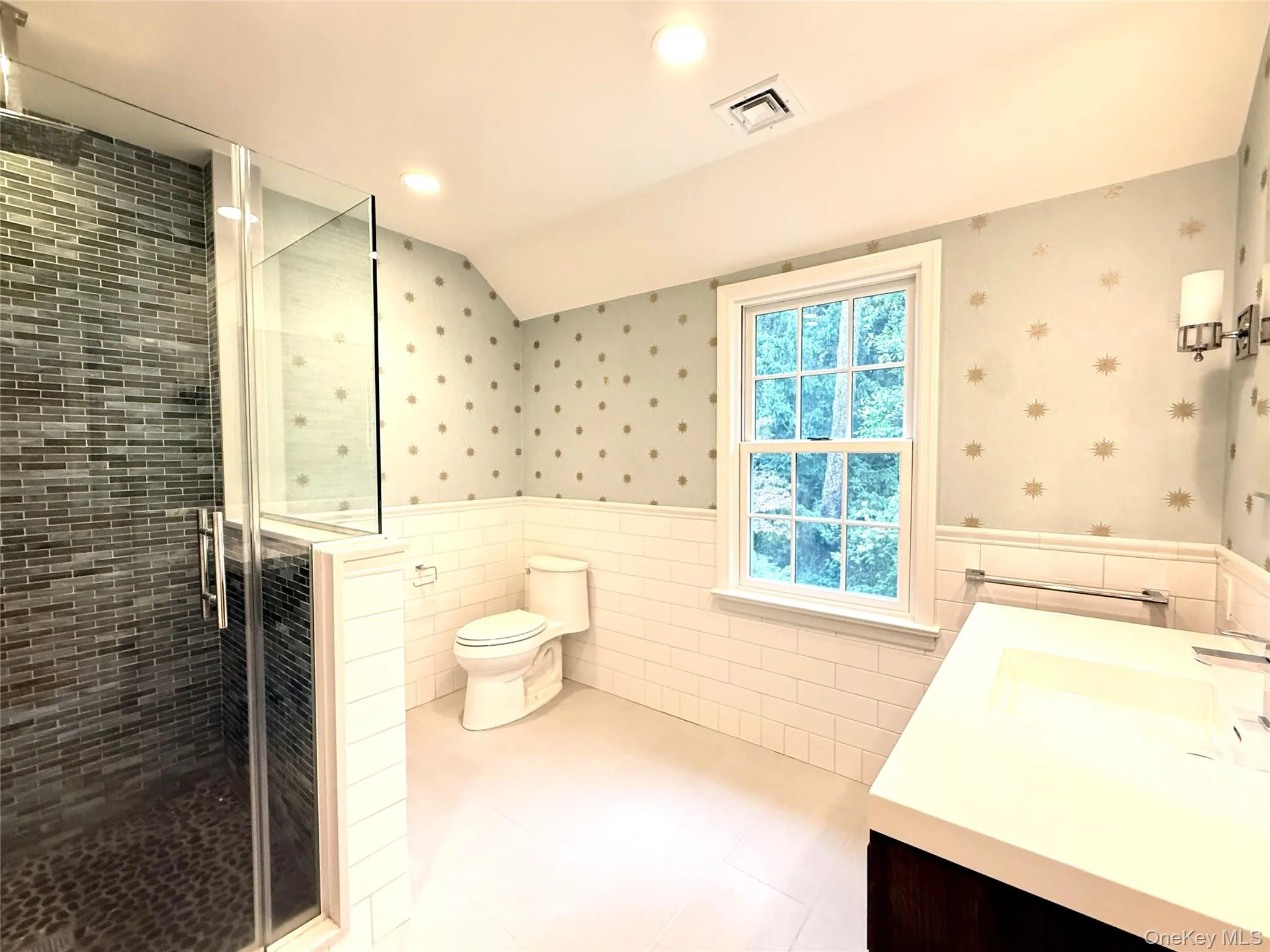 2 Saint Marks Place, Huntington, NY, 4 Bedroom Bedrooms, 8 Room Rooms,3 BathroomBathrooms,Residential Lease,For Rent,Saint Marks,0,1046398 2 Saint Marks Place, Huntington, NY, 4 Bedroom Bedrooms, 8 Room Rooms,3 BathroomBathrooms,Residential Lease,For Rent,Saint Marks,0,1046398