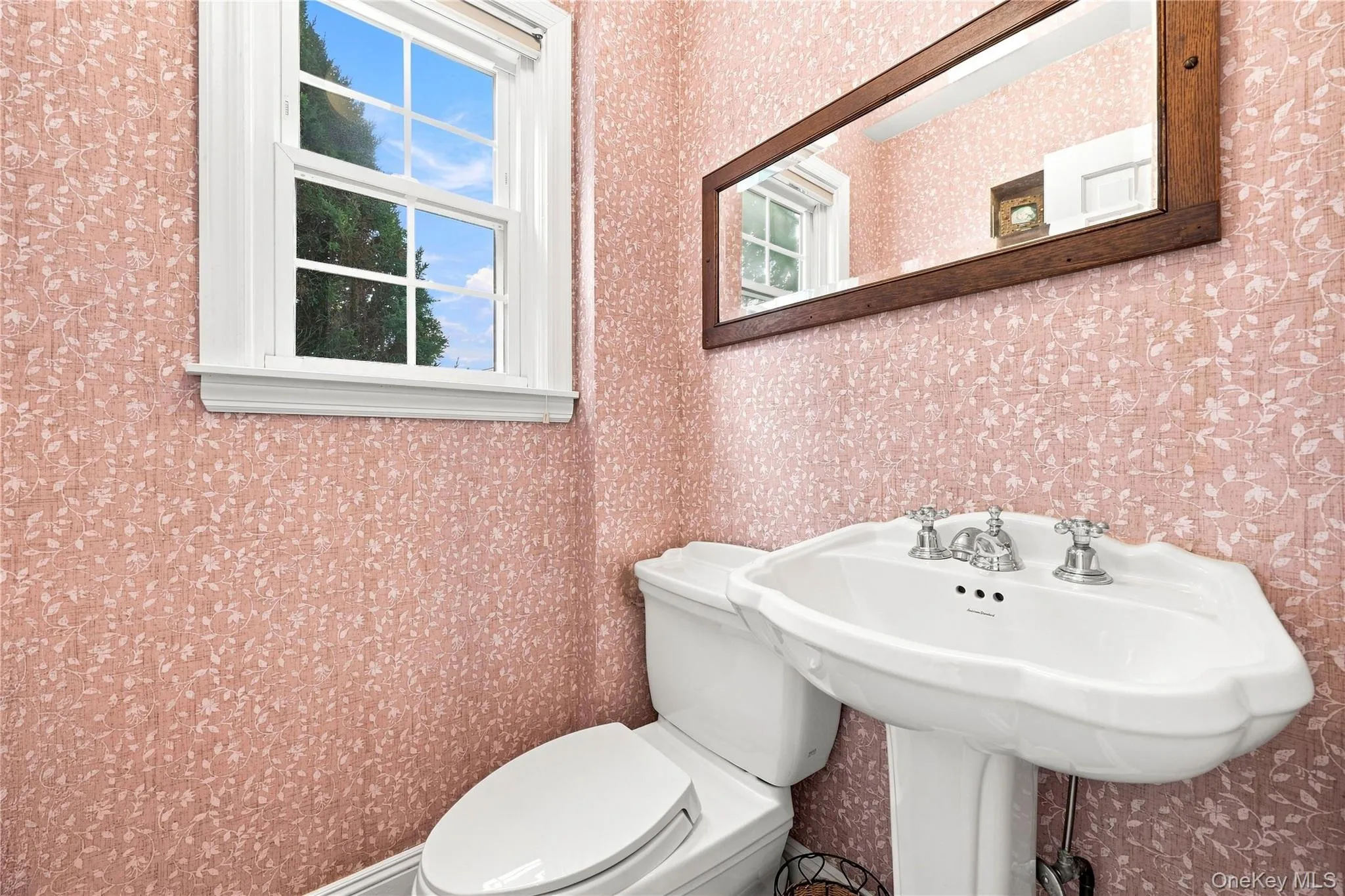84 Ocean Avenue, Babylon, NY, 6 Bedrooms Bedrooms, 12 Rooms Rooms,3 BathroomsBathrooms,Residential,For Rent,Ocean,0,1046399 84 Ocean Avenue, Babylon, NY, 6 Bedrooms Bedrooms, 12 Rooms Rooms,3 BathroomsBathrooms,Residential,For Rent,Ocean,0,1046399