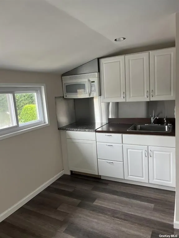 1227 Daffodil Lane, Hempstead, NY, 4 Bedrooms Bedrooms, 9 Rooms Rooms,3 BathroomsBathrooms,Residential Lease,For Rent,Daffodil,0,1046404 1227 Daffodil Lane, Hempstead, NY, 4 Bedrooms Bedrooms, 9 Rooms Rooms,3 BathroomsBathrooms,Residential Lease,For Rent,Daffodil,0,1046404