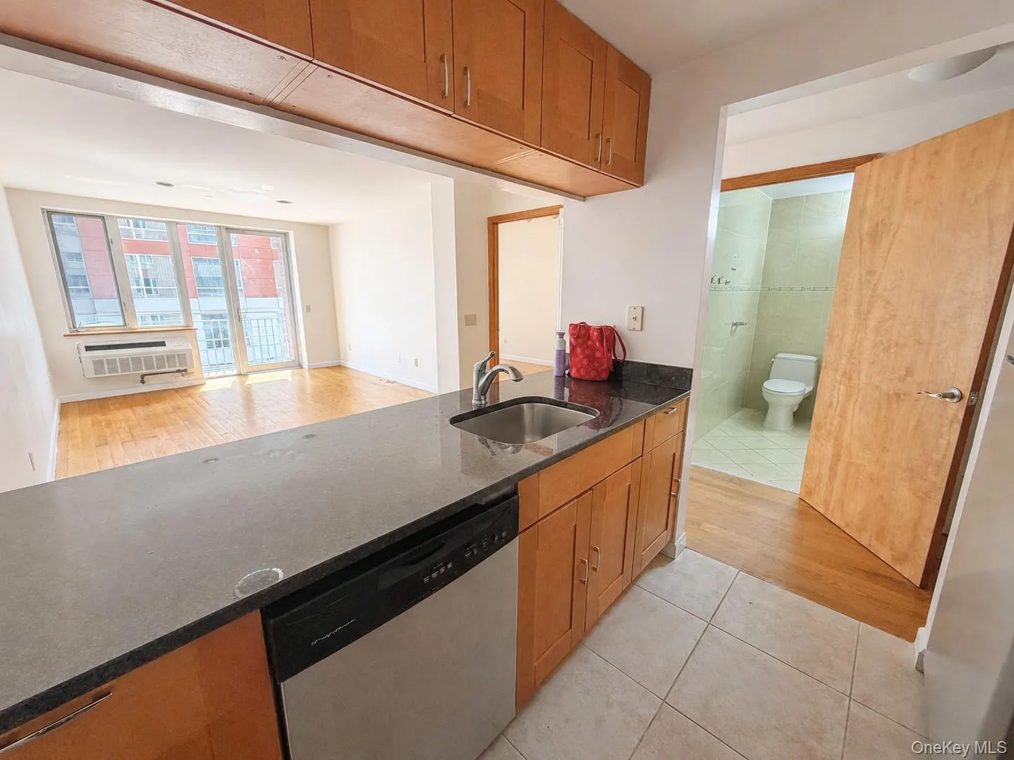 6314 Queens Boulevard, New York, NY, 1 Bedroom Bedrooms, 4 Rooms Rooms,1 BathroomBathrooms,Residential,For Rent,Queens,0,1046408 6314 Queens Boulevard, New York, NY, 1 Bedroom Bedrooms, 4 Rooms Rooms,1 BathroomBathrooms,Residential,For Rent,Queens,0,1046408