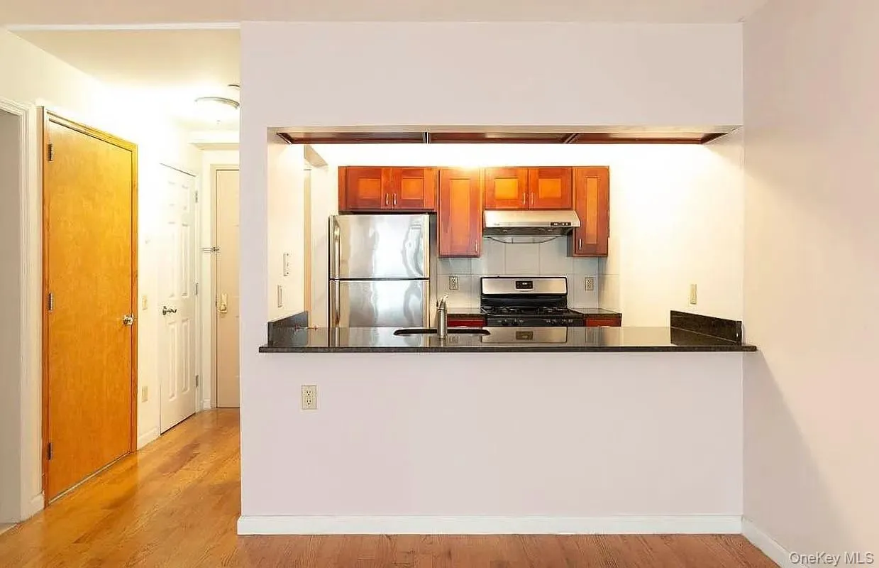 6314 Queens Boulevard, New York, NY, 1 Bedroom Bedrooms, 4 Rooms Rooms,1 BathroomBathrooms,Residential,For Rent,Queens,0,1046408 6314 Queens Boulevard, New York, NY, 1 Bedroom Bedrooms, 4 Rooms Rooms,1 BathroomBathrooms,Residential,For Rent,Queens,0,1046408