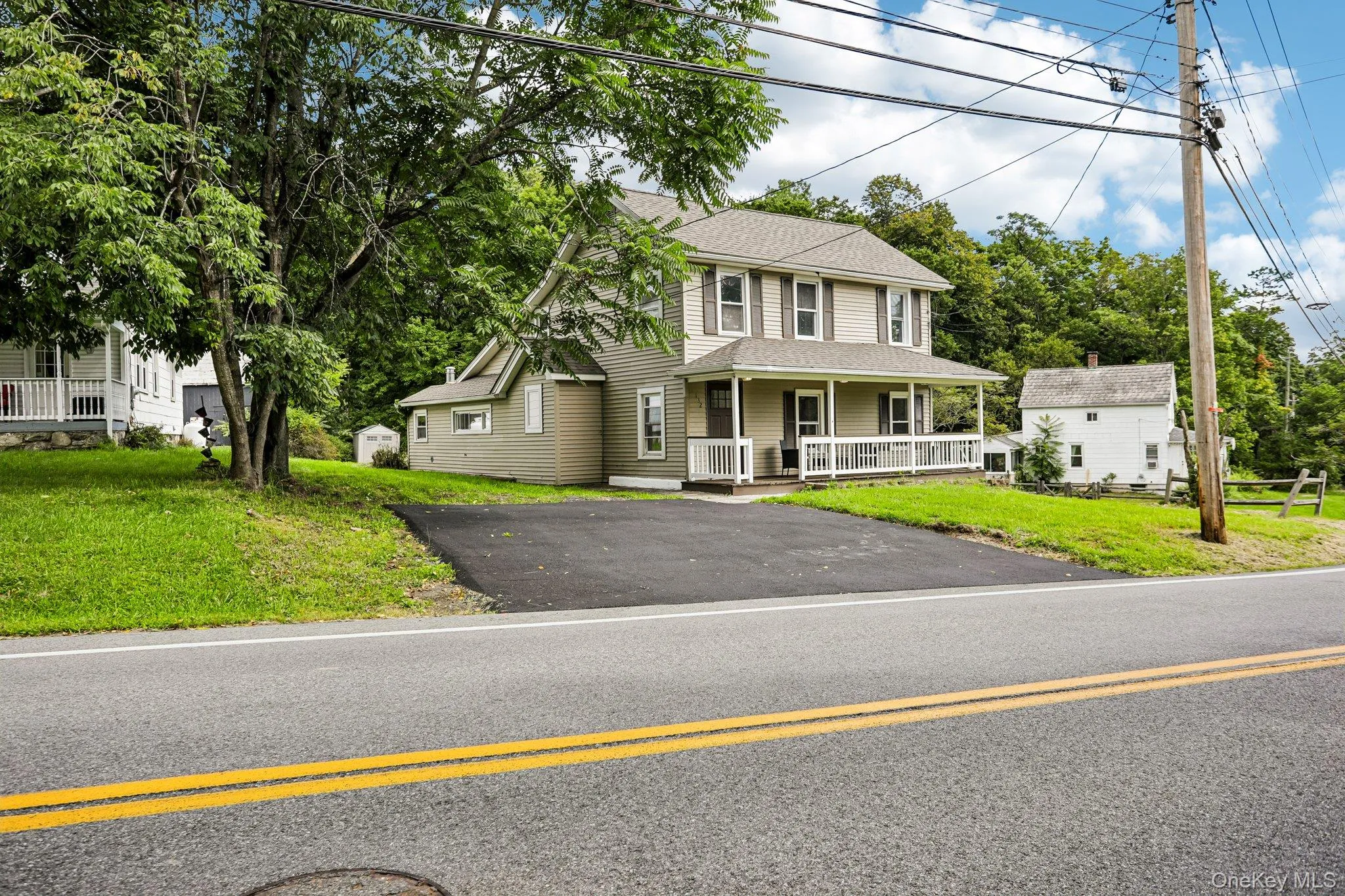 132 Ridge Road, Woodbury, NY, 3 Bedrooms Bedrooms, 6 Rooms Rooms,1 BathroomBathrooms,Residential,For Rent,Ridge,0,1046409 132 Ridge Road, Woodbury, NY, 3 Bedrooms Bedrooms, 6 Rooms Rooms,1 BathroomBathrooms,Residential,For Rent,Ridge,0,1046409