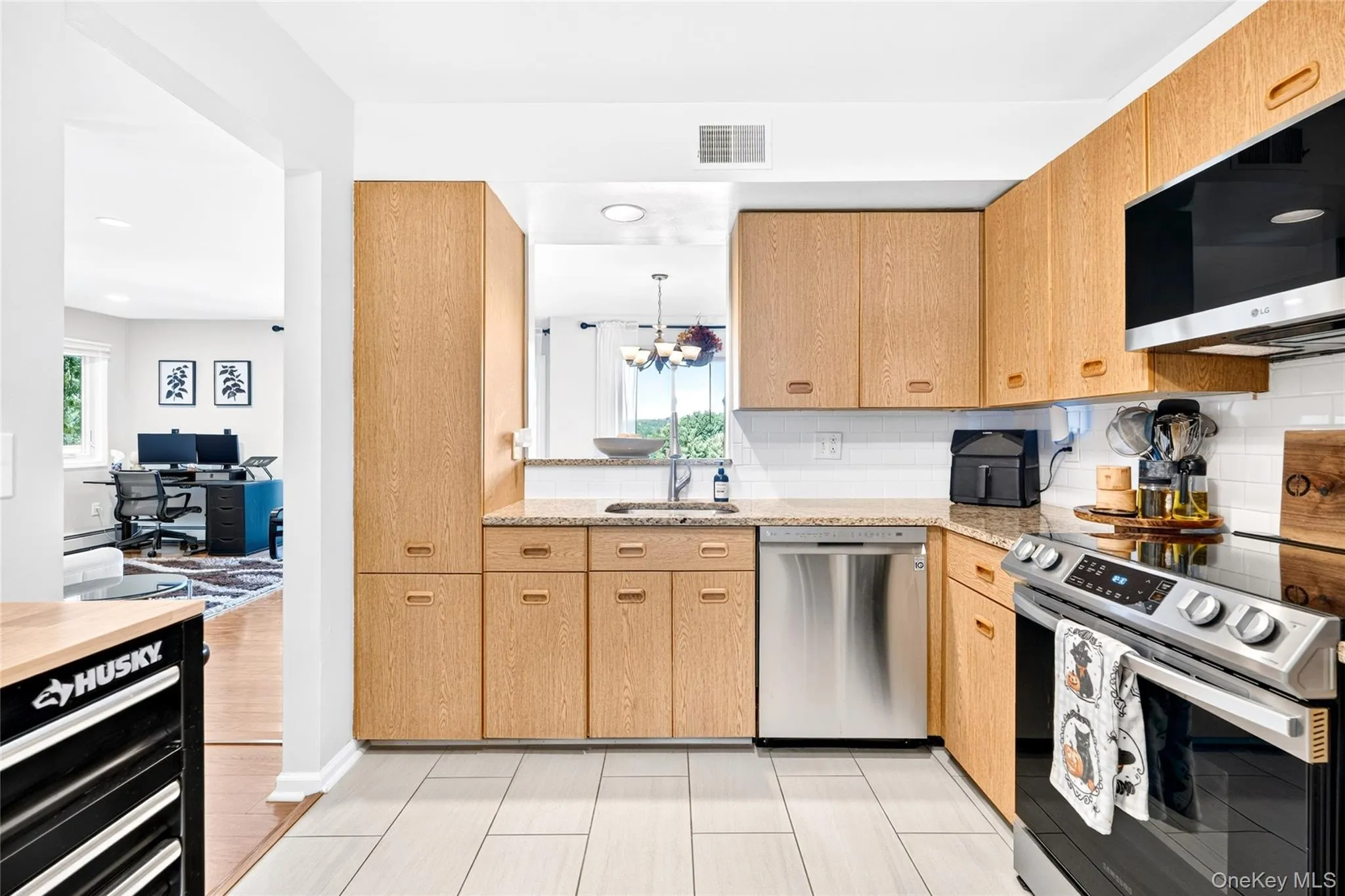 1203 Eagle Bay Drive, Ossining, NY, 2 Bedrooms Bedrooms, 5 Rooms Rooms,2 BathroomsBathrooms,Residential,For Rent,Eagle Bay,0,1046411 1203 Eagle Bay Drive, Ossining, NY, 2 Bedrooms Bedrooms, 5 Rooms Rooms,2 BathroomsBathrooms,Residential,For Rent,Eagle Bay,0,1046411