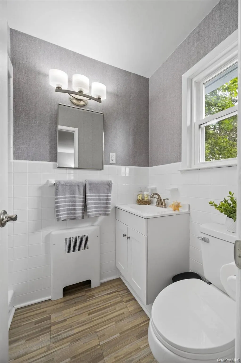 31 Old Farms Road, Poughkeepsie, NY, 4 Bedrooms Bedrooms, 9 Rooms Rooms,2 BathroomsBathrooms,Residential,For Rent,Old Farms,0,1046416 31 Old Farms Road, Poughkeepsie, NY, 4 Bedrooms Bedrooms, 9 Rooms Rooms,2 BathroomsBathrooms,Residential,For Rent,Old Farms,0,1046416