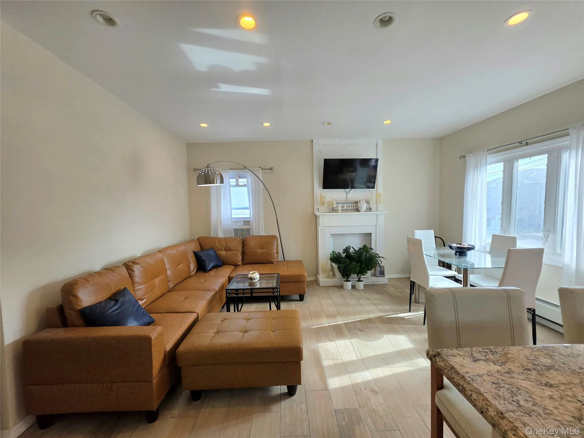 159-15 95th Street, New York, NY, 4 Bedrooms Bedrooms, 7 Rooms Rooms,1 BathroomBathrooms,Residential,For Rent,95th,0,1046423 159-15 95th Street, New York, NY, 4 Bedrooms Bedrooms, 7 Rooms Rooms,1 BathroomBathrooms,Residential,For Rent,95th,0,1046423