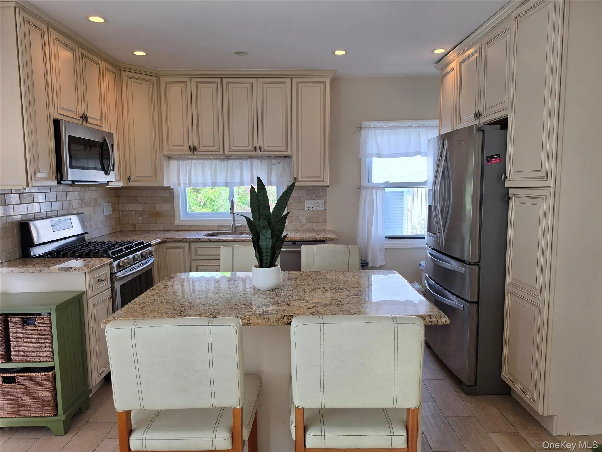 159-15 95th Street, New York, NY, 4 Bedrooms Bedrooms, 7 Rooms Rooms,1 BathroomBathrooms,Residential,For Rent,95th,0,1046423 159-15 95th Street, New York, NY, 4 Bedrooms Bedrooms, 7 Rooms Rooms,1 BathroomBathrooms,Residential,For Rent,95th,0,1046423