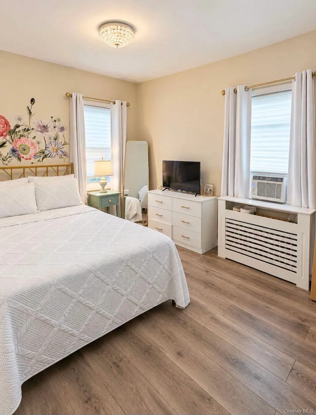 159-15 95th Street, New York, NY, 4 Bedrooms Bedrooms, 7 Rooms Rooms,1 BathroomBathrooms,Residential,For Rent,95th,0,1046423 159-15 95th Street, New York, NY, 4 Bedrooms Bedrooms, 7 Rooms Rooms,1 BathroomBathrooms,Residential,For Rent,95th,0,1046423