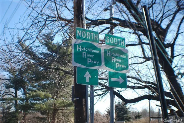 Close to Parkways! Close to NYC !! Close to Parkways! Close to NYC !!
