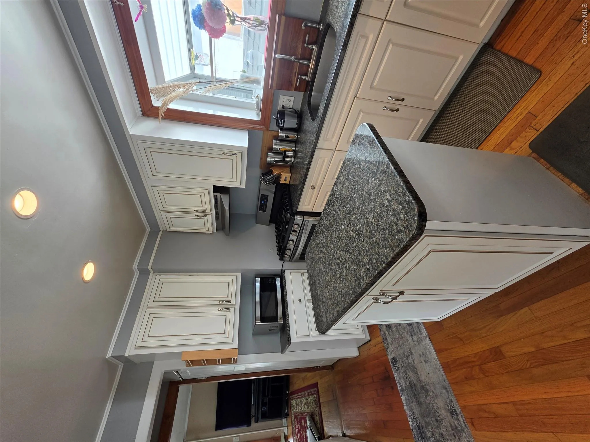 160-41 99th Street, New York, NY, 3 Bedrooms Bedrooms, 8 Rooms Rooms,2 BathroomsBathrooms,Residential,For Rent,99th,0,1046429 160-41 99th Street, New York, NY, 3 Bedrooms Bedrooms, 8 Rooms Rooms,2 BathroomsBathrooms,Residential,For Rent,99th,0,1046429
