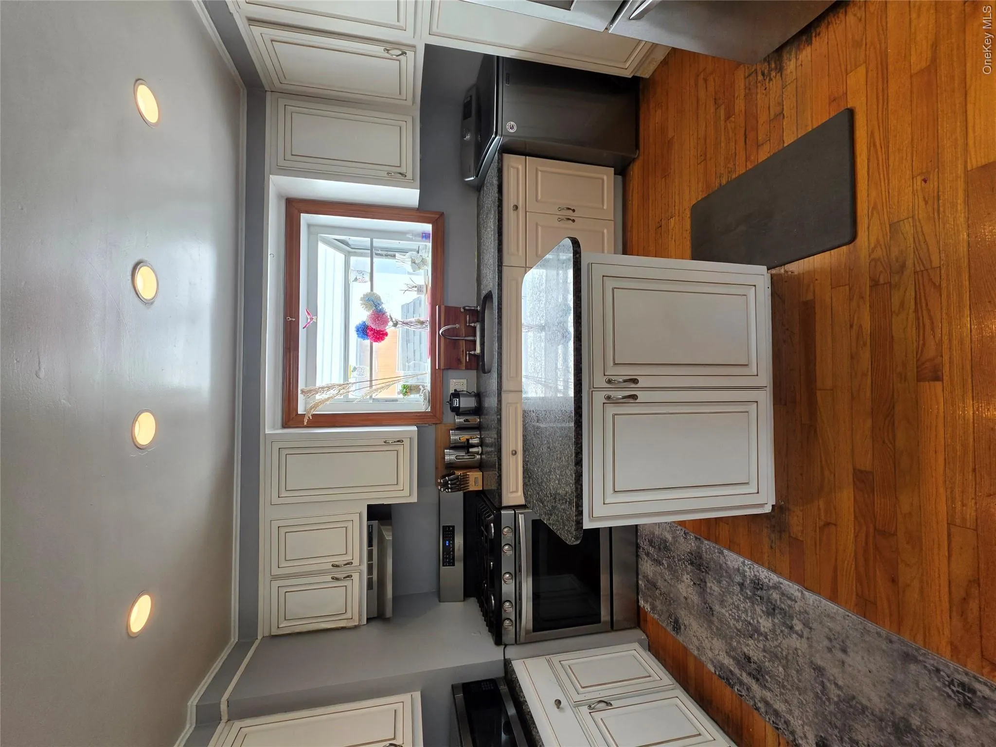160-41 99th Street, New York, NY, 3 Bedrooms Bedrooms, 8 Rooms Rooms,2 BathroomsBathrooms,Residential,For Rent,99th,0,1046429 160-41 99th Street, New York, NY, 3 Bedrooms Bedrooms, 8 Rooms Rooms,2 BathroomsBathrooms,Residential,For Rent,99th,0,1046429