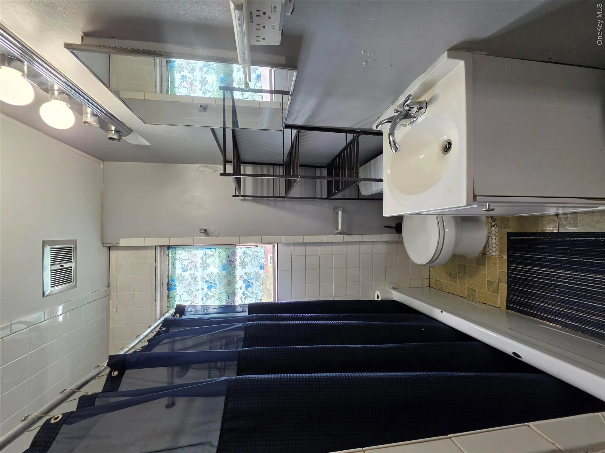 160-41 99th Street, New York, NY, 3 Bedrooms Bedrooms, 8 Rooms Rooms,2 BathroomsBathrooms,Residential,For Rent,99th,0,1046429 160-41 99th Street, New York, NY, 3 Bedrooms Bedrooms, 8 Rooms Rooms,2 BathroomsBathrooms,Residential,For Rent,99th,0,1046429