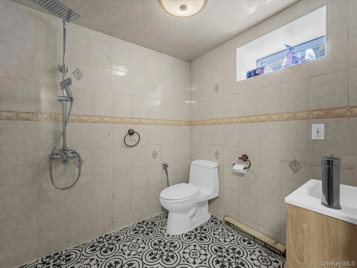 252-15 82nd Avenue, New York, NY, 4 Bedrooms Bedrooms, 7 Rooms Rooms,4 BathroomsBathrooms,Residential,For Rent,82nd,0,1046435 252-15 82nd Avenue, New York, NY, 4 Bedrooms Bedrooms, 7 Rooms Rooms,4 BathroomsBathrooms,Residential,For Rent,82nd,0,1046435