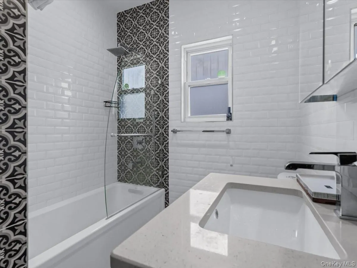 252-15 82nd Avenue, New York, NY, 4 Bedrooms Bedrooms, 7 Rooms Rooms,4 BathroomsBathrooms,Residential,For Rent,82nd,0,1046435 252-15 82nd Avenue, New York, NY, 4 Bedrooms Bedrooms, 7 Rooms Rooms,4 BathroomsBathrooms,Residential,For Rent,82nd,0,1046435