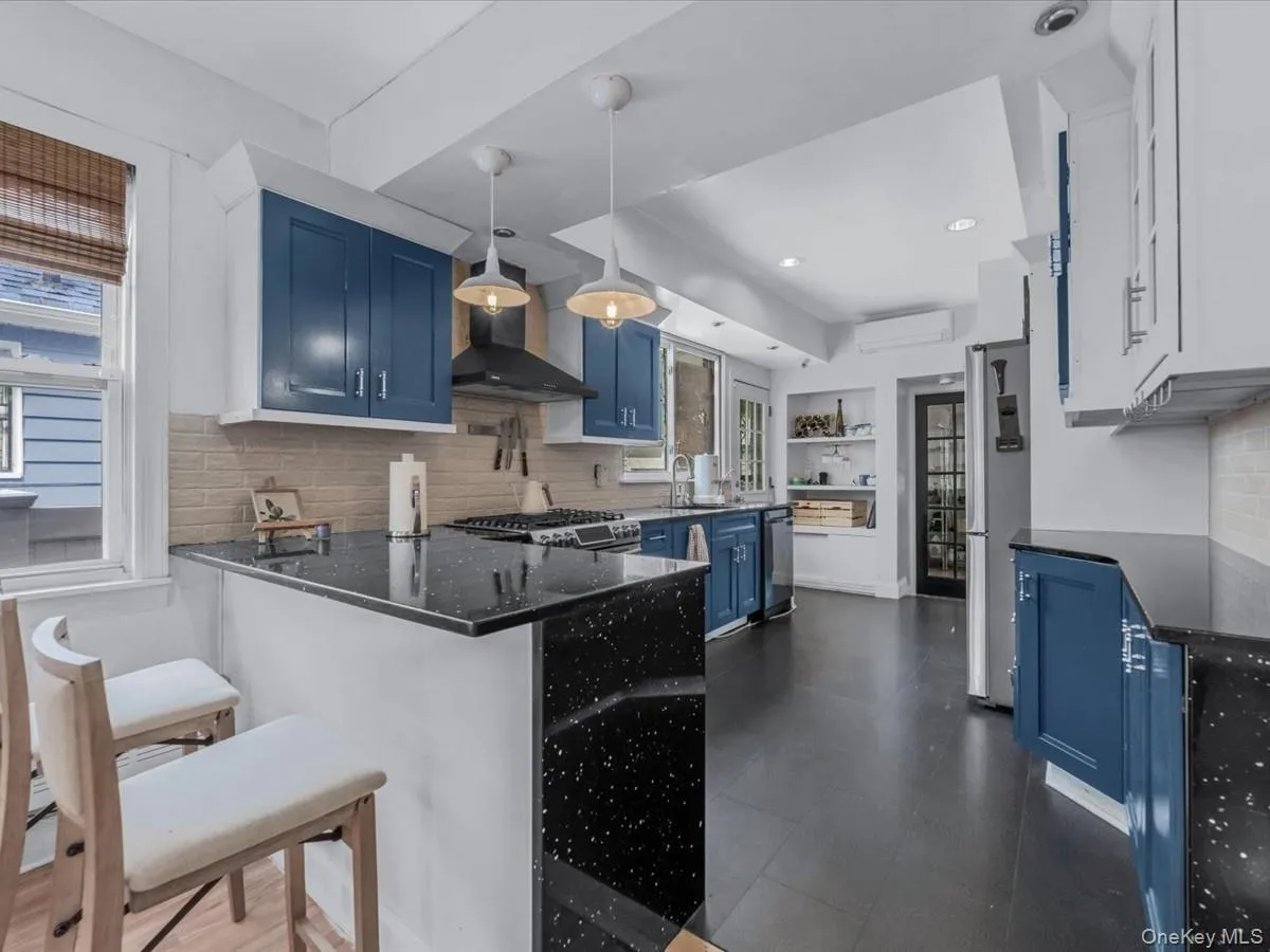 252-15 82nd Avenue, New York, NY, 4 Bedrooms Bedrooms, 7 Rooms Rooms,4 BathroomsBathrooms,Residential,For Rent,82nd,0,1046435 252-15 82nd Avenue, New York, NY, 4 Bedrooms Bedrooms, 7 Rooms Rooms,4 BathroomsBathrooms,Residential,For Rent,82nd,0,1046435