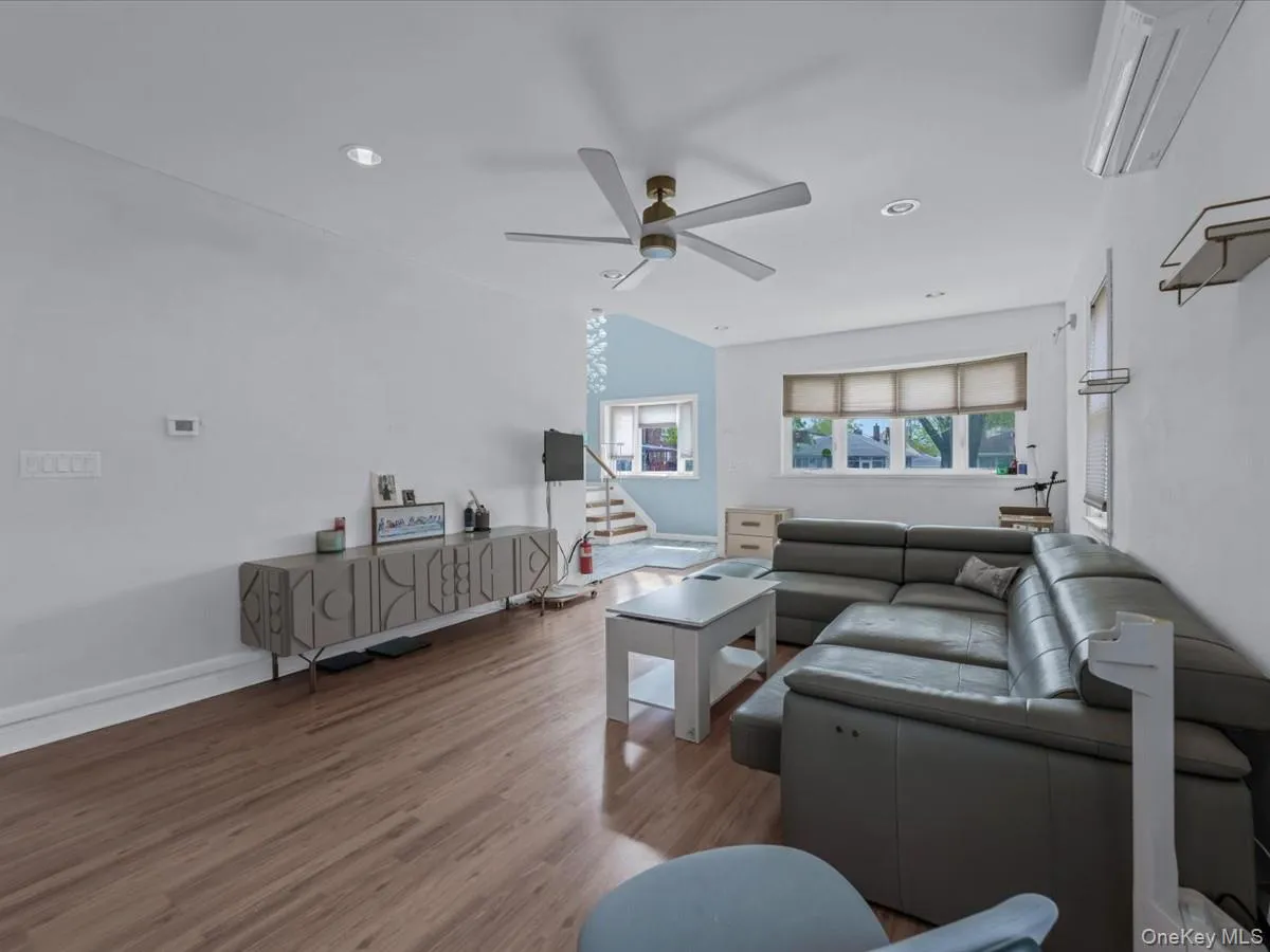 252-15 82nd Avenue, New York, NY, 4 Bedrooms Bedrooms, 7 Rooms Rooms,4 BathroomsBathrooms,Residential,For Rent,82nd,0,1046435 252-15 82nd Avenue, New York, NY, 4 Bedrooms Bedrooms, 7 Rooms Rooms,4 BathroomsBathrooms,Residential,For Rent,82nd,0,1046435