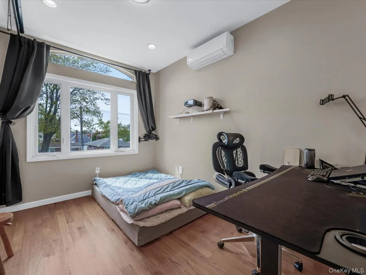 252-15 82nd Avenue, New York, NY, 4 Bedrooms Bedrooms, 7 Rooms Rooms,4 BathroomsBathrooms,Residential,For Rent,82nd,0,1046435 252-15 82nd Avenue, New York, NY, 4 Bedrooms Bedrooms, 7 Rooms Rooms,4 BathroomsBathrooms,Residential,For Rent,82nd,0,1046435