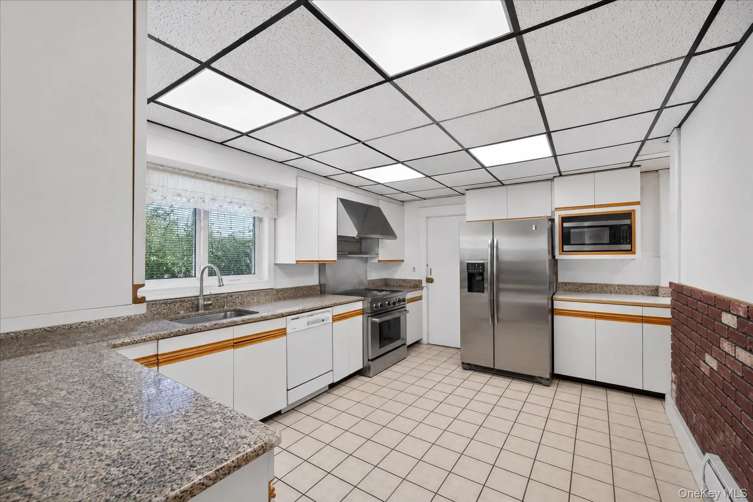 77 Irving Place, New Rochelle, NY, 3 Bedrooms Bedrooms, 7 Rooms Rooms,2 BathroomsBathrooms,Residential,For Rent,Irving,0,1046437 77 Irving Place, New Rochelle, NY, 3 Bedrooms Bedrooms, 7 Rooms Rooms,2 BathroomsBathrooms,Residential,For Rent,Irving,0,1046437