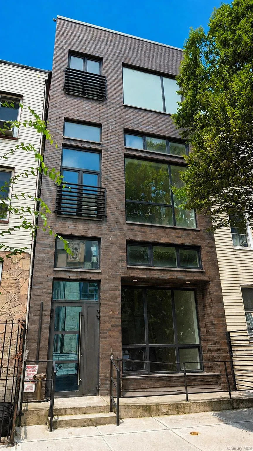 138 Huron Street, New York, NY, 2 Bedroom Bedrooms, 4 Room Rooms,1 BathroomBathrooms,Residential Lease,For Rent,Huron,0,1046443 138 Huron Street, New York, NY, 2 Bedroom Bedrooms, 4 Room Rooms,1 BathroomBathrooms,Residential Lease,For Rent,Huron,0,1046443