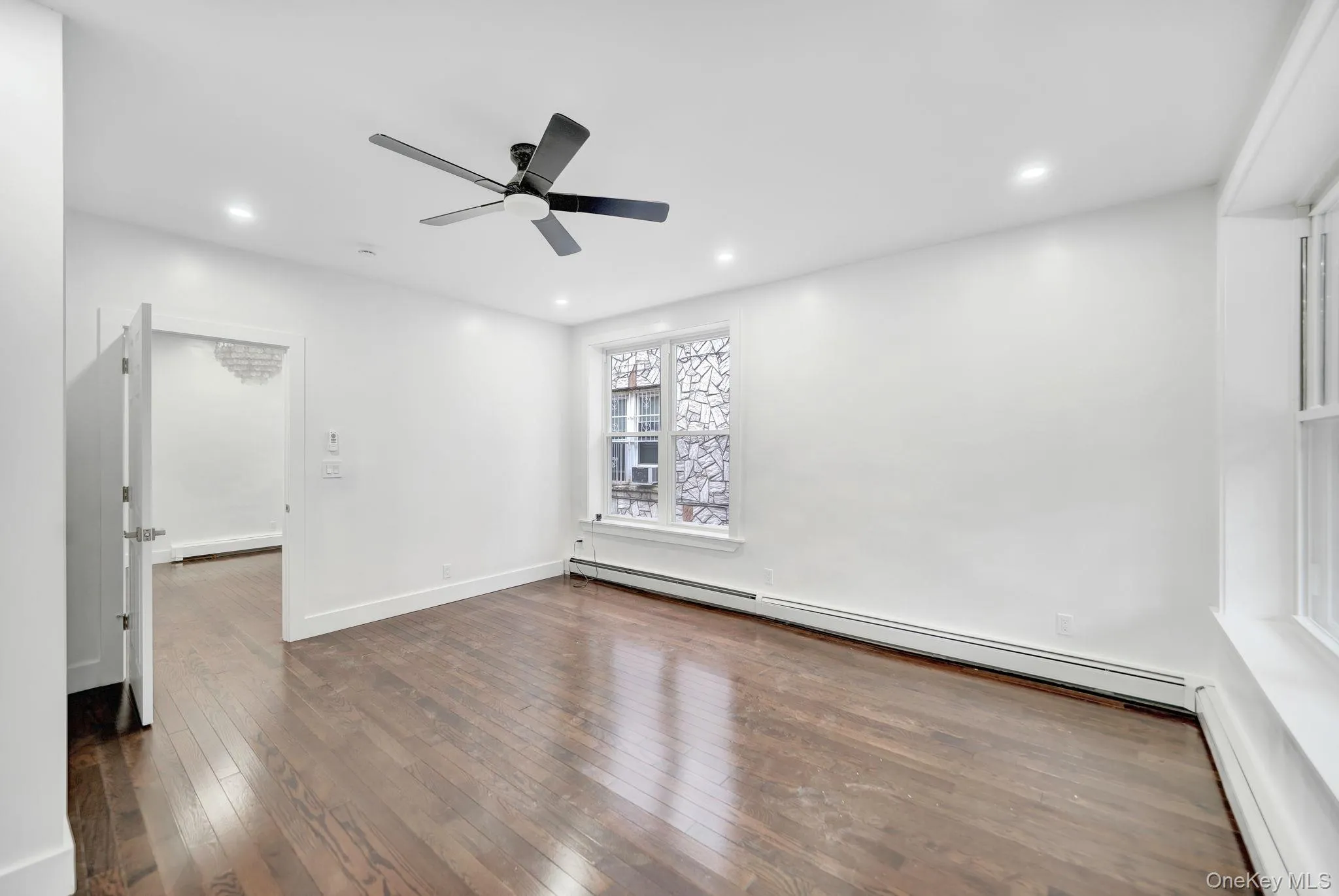 251 E 46th Street, New York, NY, 3 Bedrooms Bedrooms, 5 Rooms Rooms,1 BathroomBathrooms,Residential Lease,For Rent,E 46th,0,1046444 251 E 46th Street, New York, NY, 3 Bedrooms Bedrooms, 5 Rooms Rooms,1 BathroomBathrooms,Residential Lease,For Rent,E 46th,0,1046444