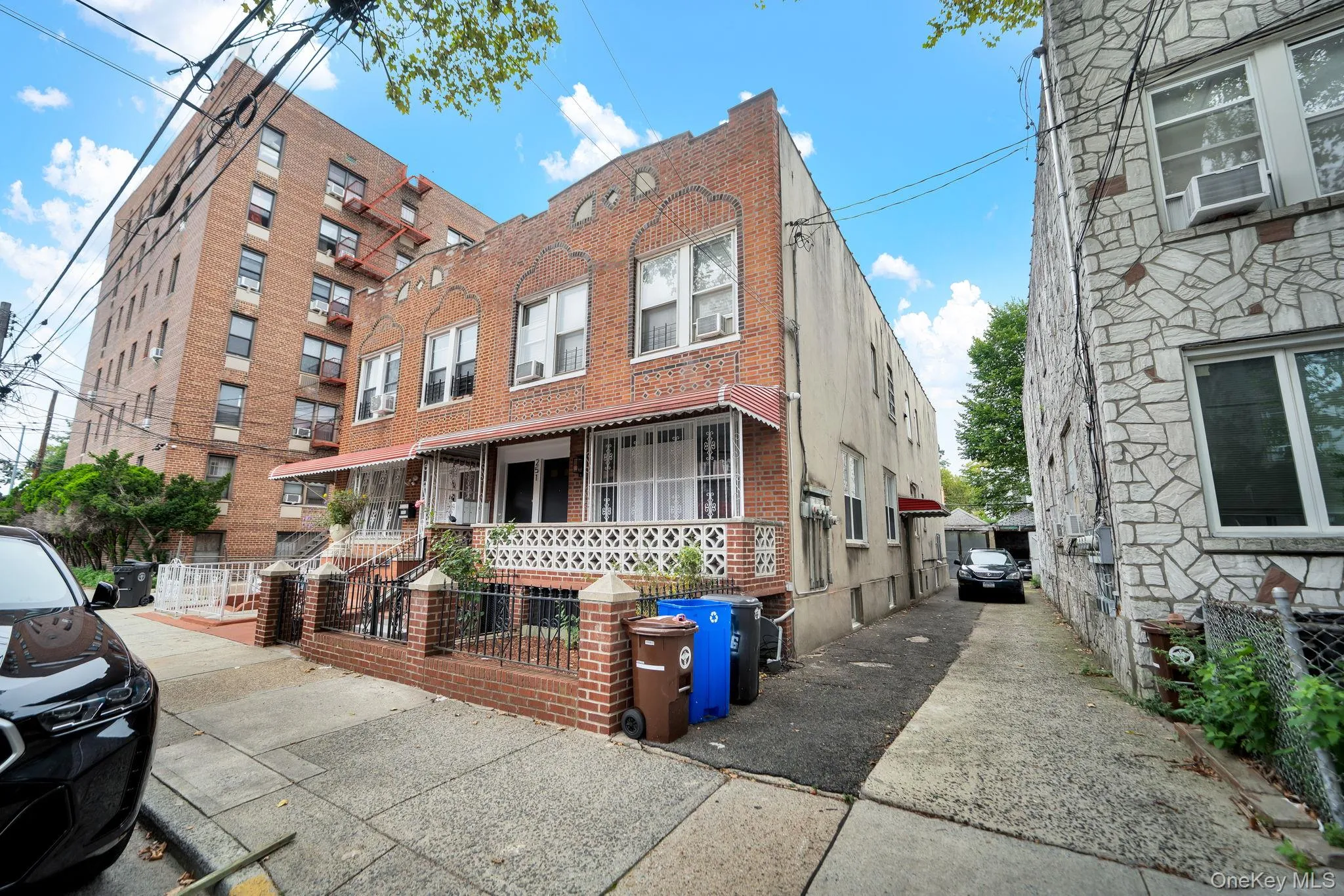 251 E 46th Street, New York, NY, 3 Bedrooms Bedrooms, 5 Rooms Rooms,1 BathroomBathrooms,Residential Lease,For Rent,E 46th,0,1046444 251 E 46th Street, New York, NY, 3 Bedrooms Bedrooms, 5 Rooms Rooms,1 BathroomBathrooms,Residential Lease,For Rent,E 46th,0,1046444