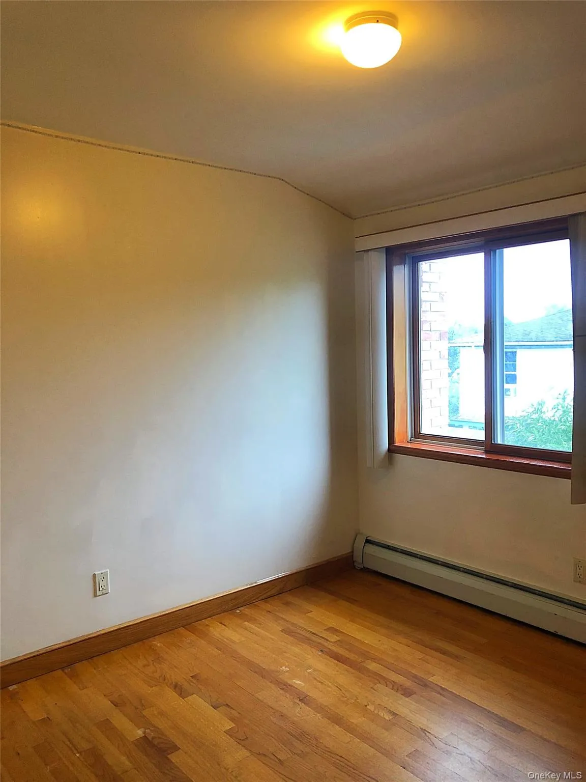 16446 77th Avenue, New York, NY, 3 Bedrooms Bedrooms, 6 Rooms Rooms,2 BathroomsBathrooms,Residential Lease,For Rent,77th,0,1046446 16446 77th Avenue, New York, NY, 3 Bedrooms Bedrooms, 6 Rooms Rooms,2 BathroomsBathrooms,Residential Lease,For Rent,77th,0,1046446