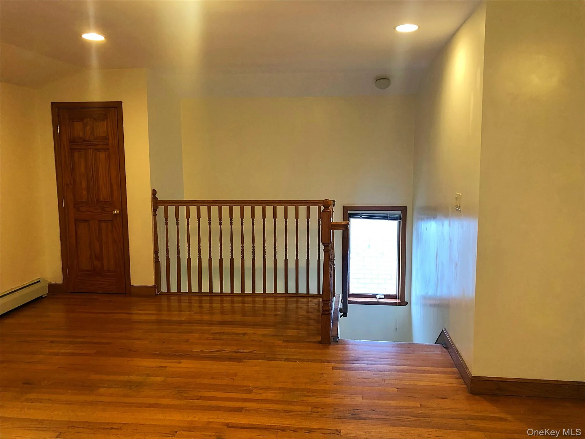 16446 77th Avenue, New York, NY, 3 Bedrooms Bedrooms, 6 Rooms Rooms,2 BathroomsBathrooms,Residential Lease,For Rent,77th,0,1046446 16446 77th Avenue, New York, NY, 3 Bedrooms Bedrooms, 6 Rooms Rooms,2 BathroomsBathrooms,Residential Lease,For Rent,77th,0,1046446
