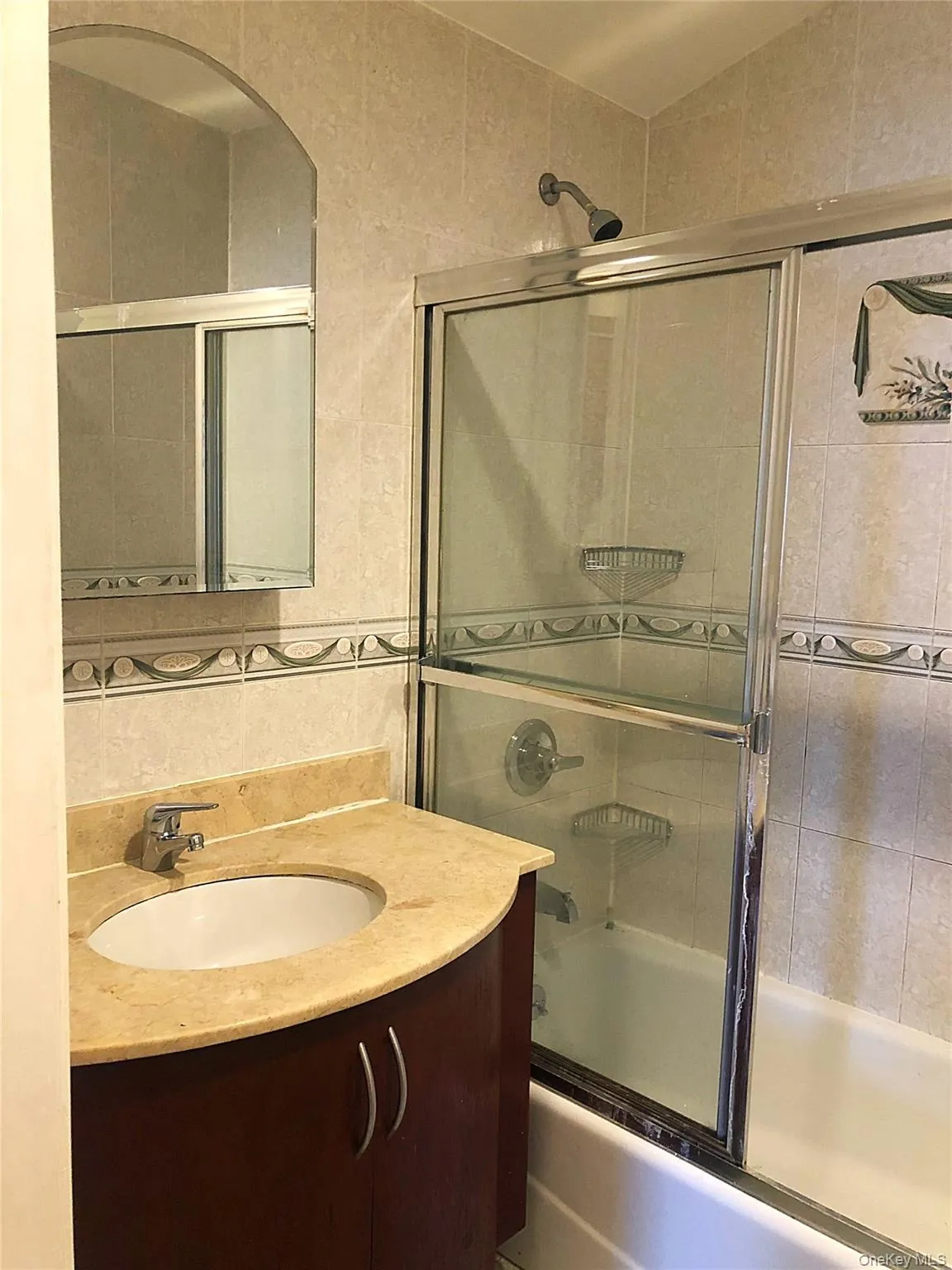 16446 77th Avenue, New York, NY, 3 Bedrooms Bedrooms, 6 Rooms Rooms,2 BathroomsBathrooms,Residential Lease,For Rent,77th,0,1046446 16446 77th Avenue, New York, NY, 3 Bedrooms Bedrooms, 6 Rooms Rooms,2 BathroomsBathrooms,Residential Lease,For Rent,77th,0,1046446