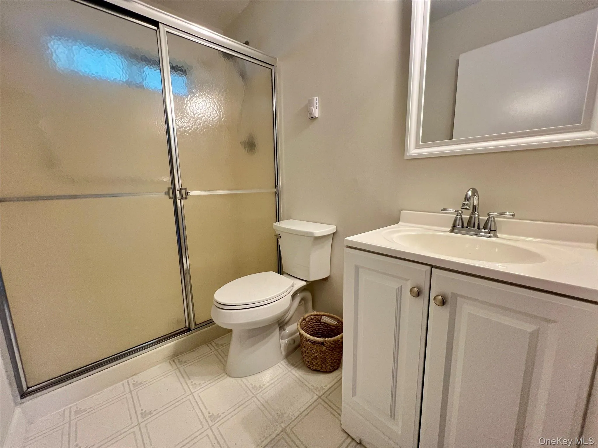 474 Darwen Drive, Brookhaven, NY, 2 Bedrooms Bedrooms, 5 Rooms Rooms,2 BathroomsBathrooms,Residential Lease,For Rent,Darwen,0,1046453 474 Darwen Drive, Brookhaven, NY, 2 Bedrooms Bedrooms, 5 Rooms Rooms,2 BathroomsBathrooms,Residential Lease,For Rent,Darwen,0,1046453