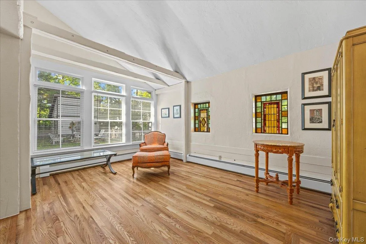 85 West Street, Warwick (town), NY, 3 Bedrooms Bedrooms, 9 Rooms Rooms,1 BathroomBathrooms,Residential,For Rent,West,0,1046455 85 West Street, Warwick (town), NY, 3 Bedrooms Bedrooms, 9 Rooms Rooms,1 BathroomBathrooms,Residential,For Rent,West,0,1046455